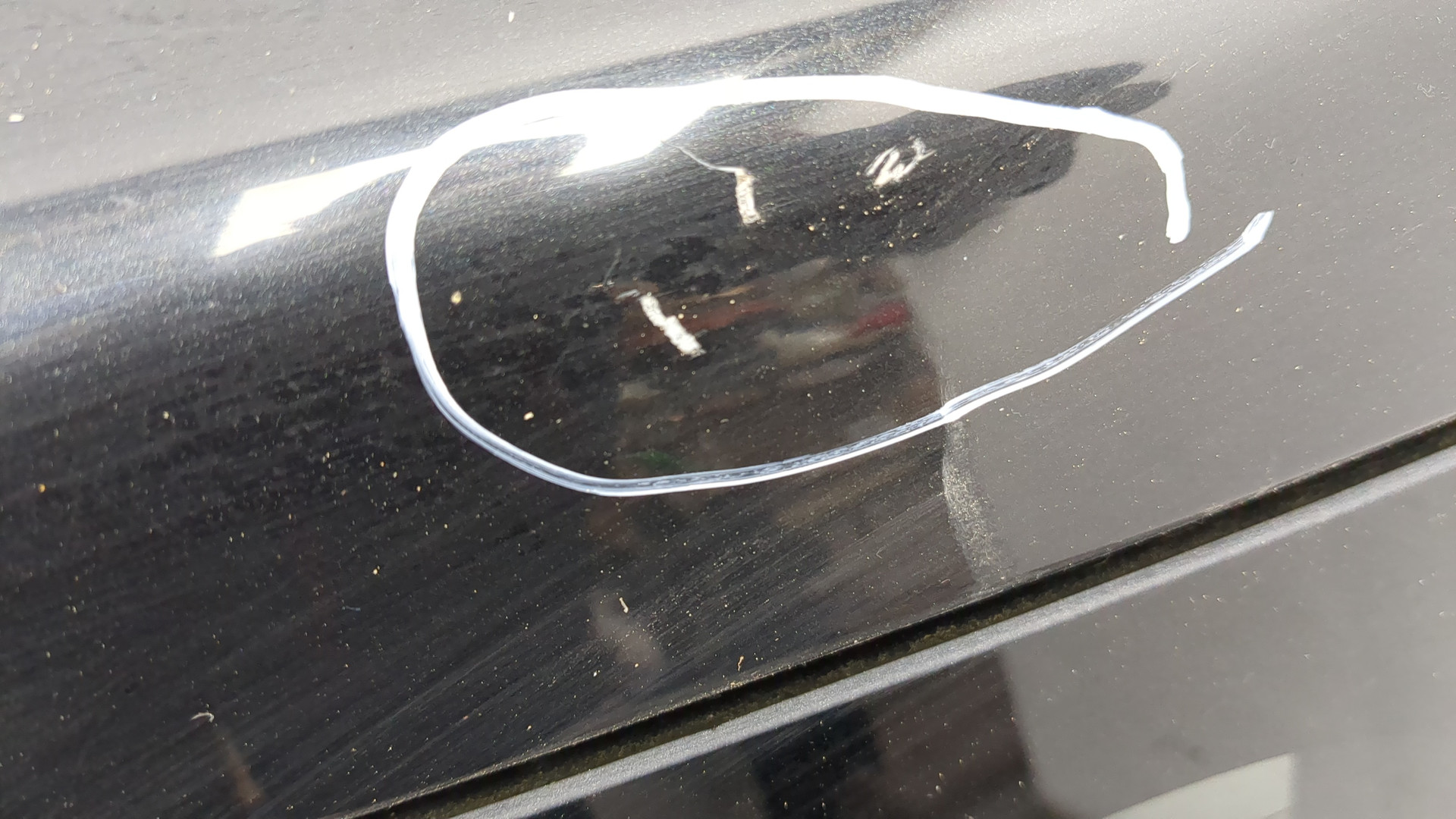 Дверь багажника