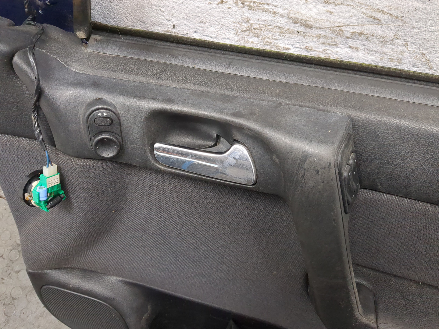 Дверь передняя правая