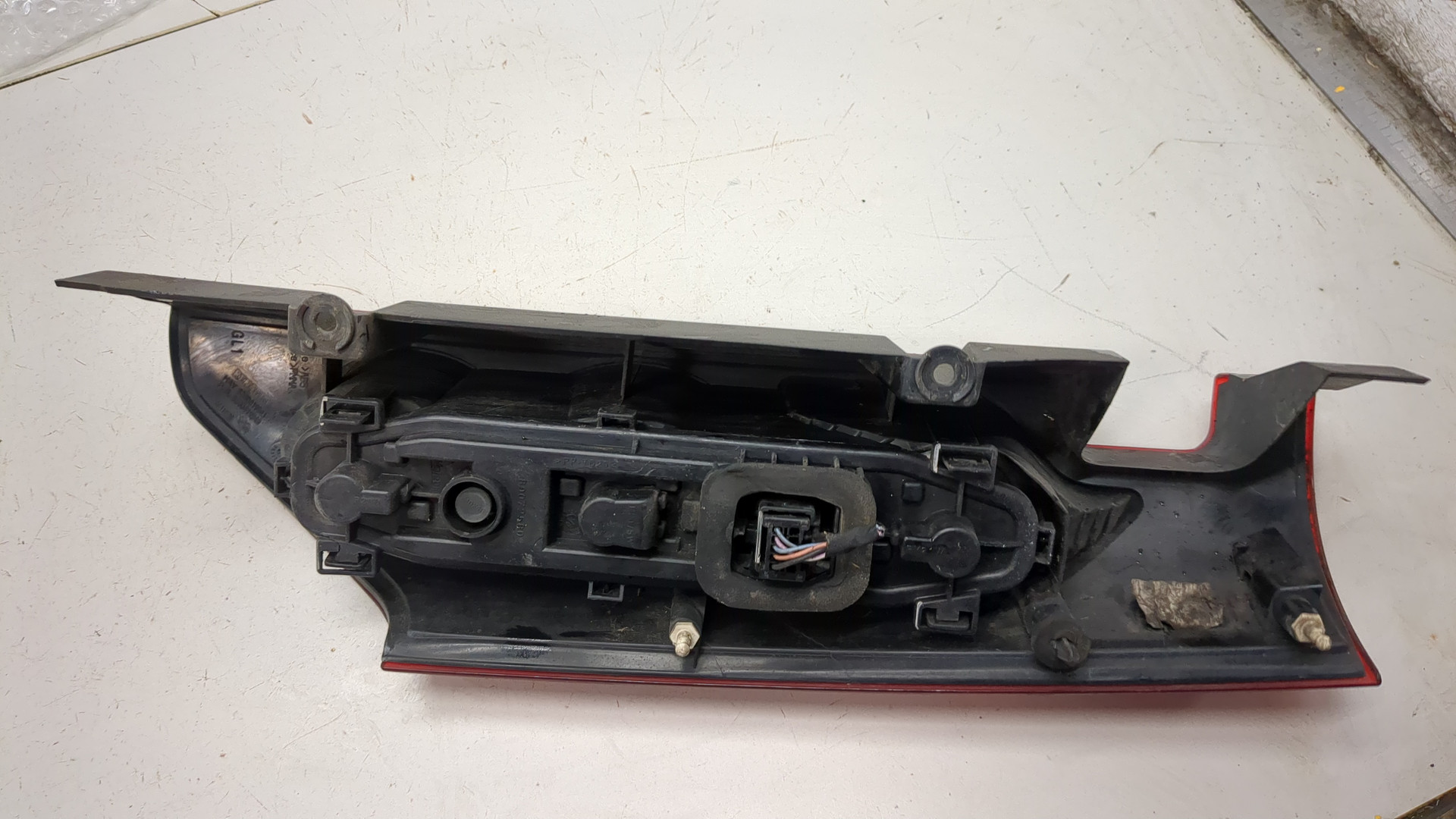 Фонарь задний левый