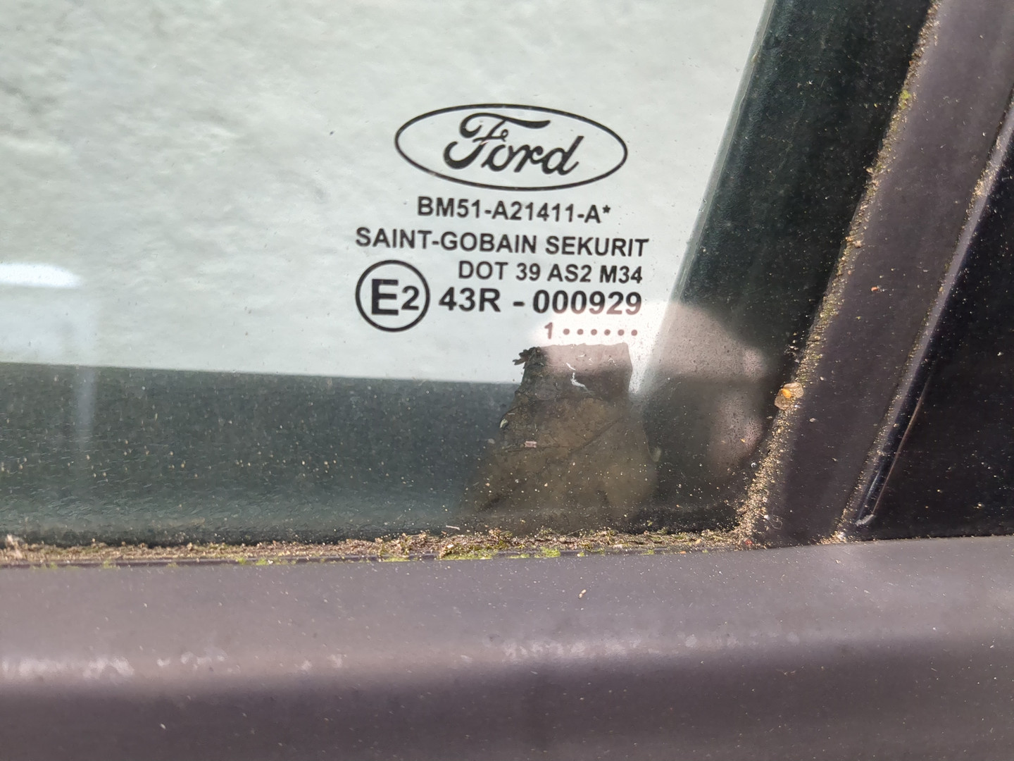 Дверь передняя левая