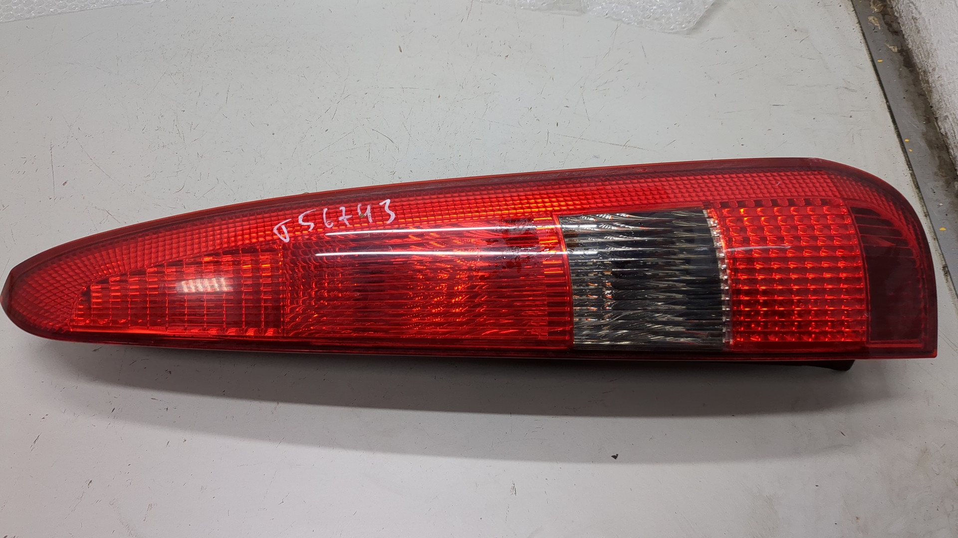 Фонарь задний правый