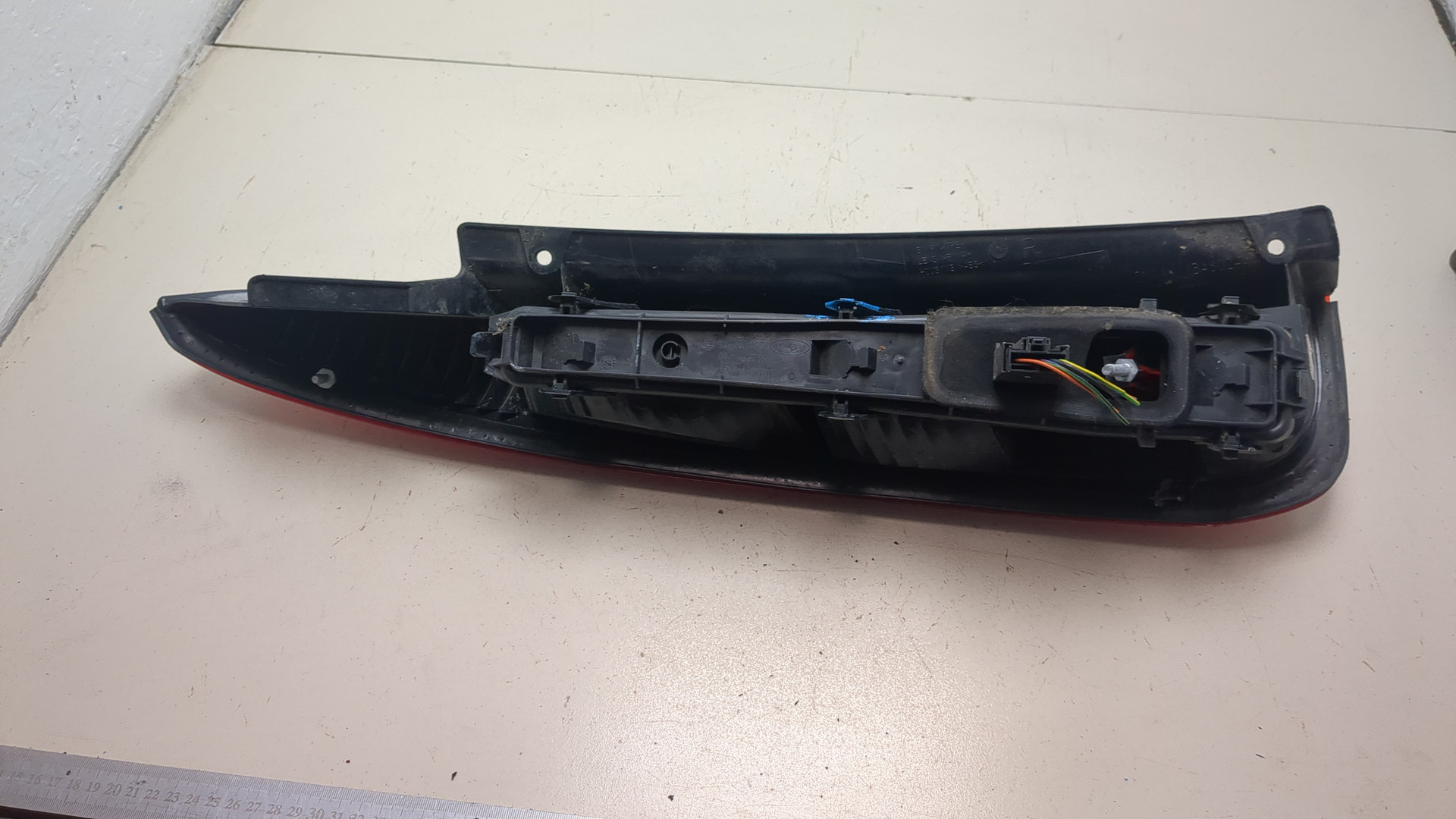 Фонарь задний правый