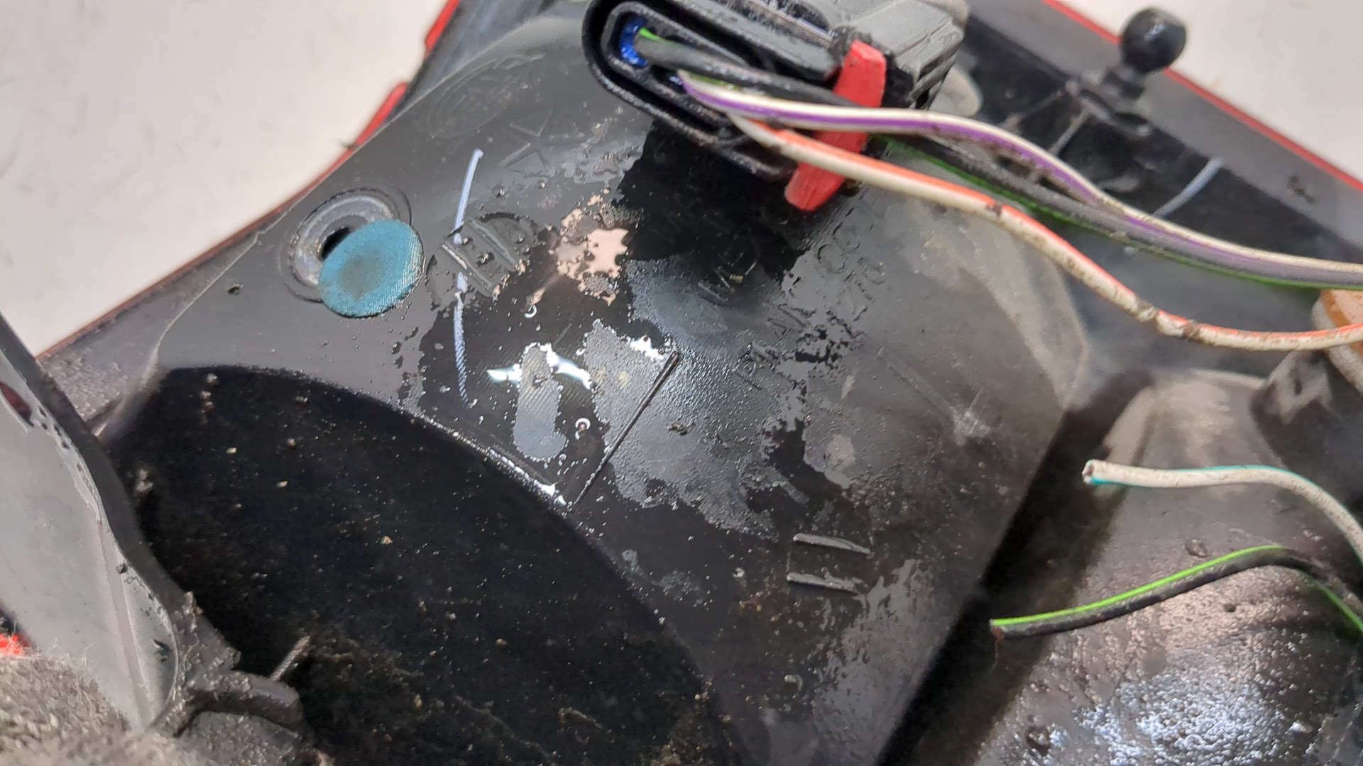 Фонарь задний левый