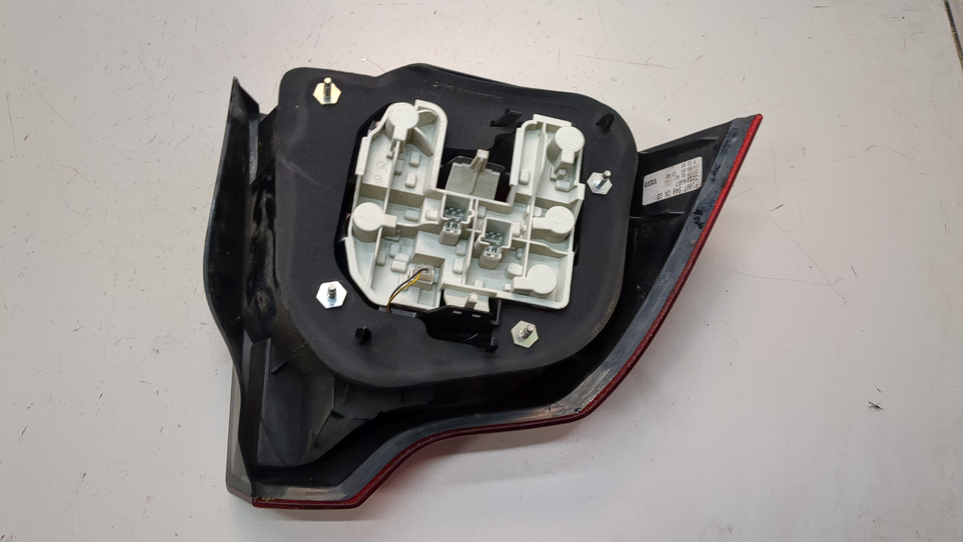 Фонарь задний правый