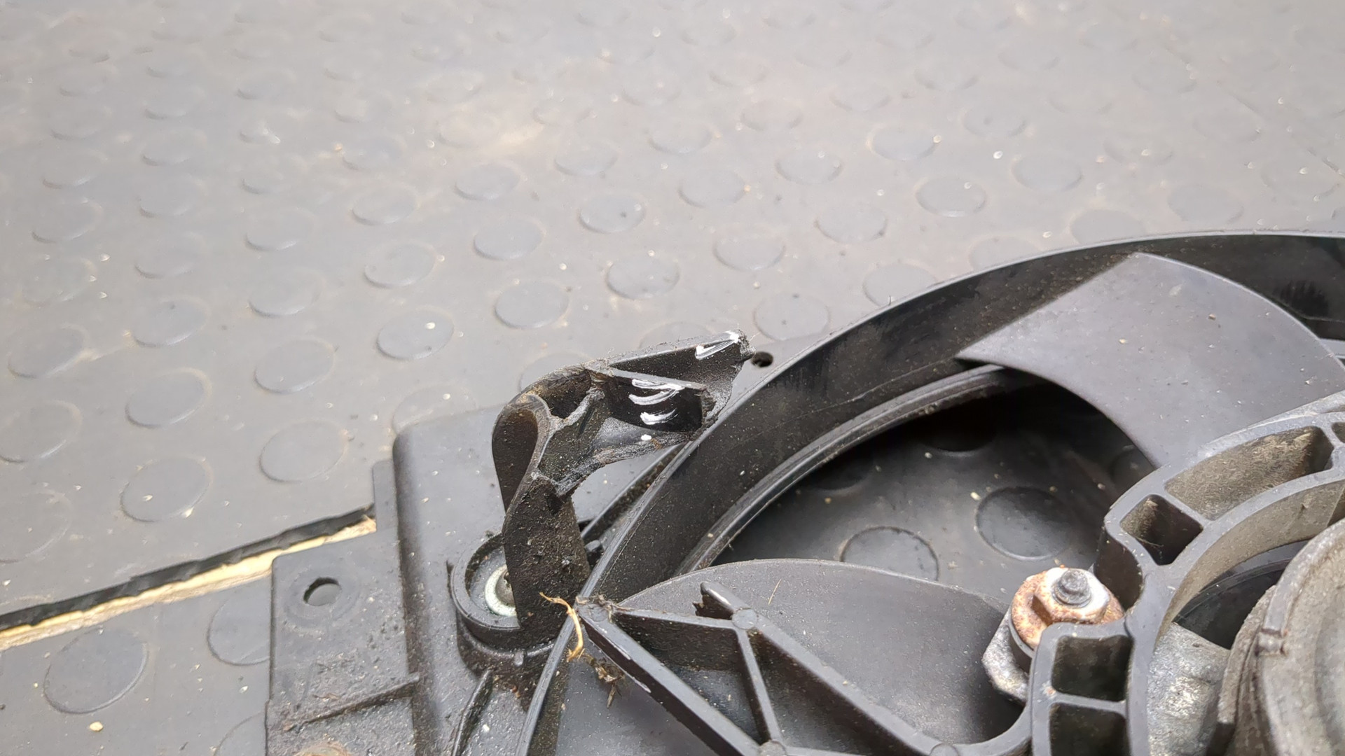 Вентилятор радиатора