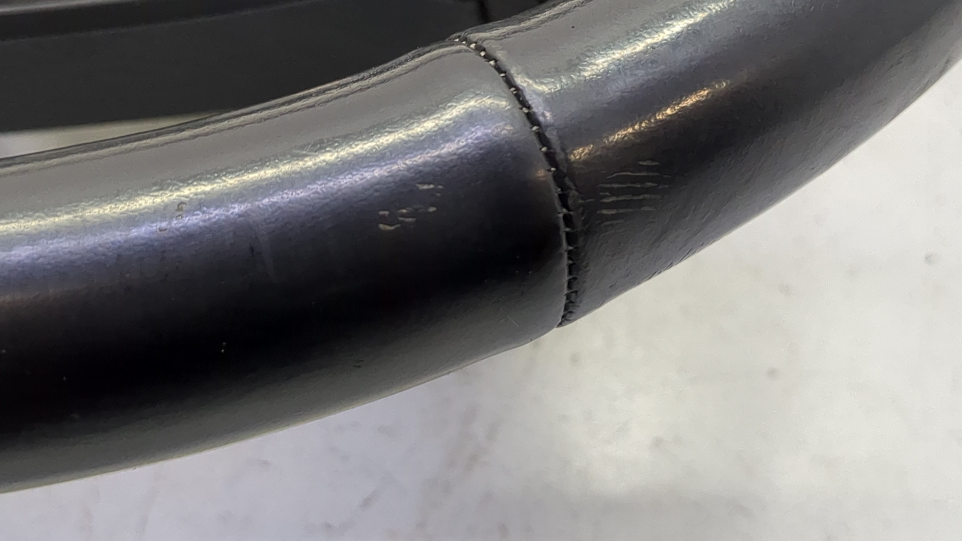 Рулевое колесо (руль)