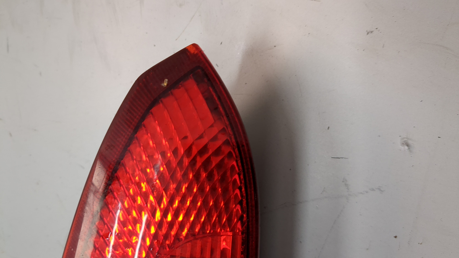 Фонарь задний левый