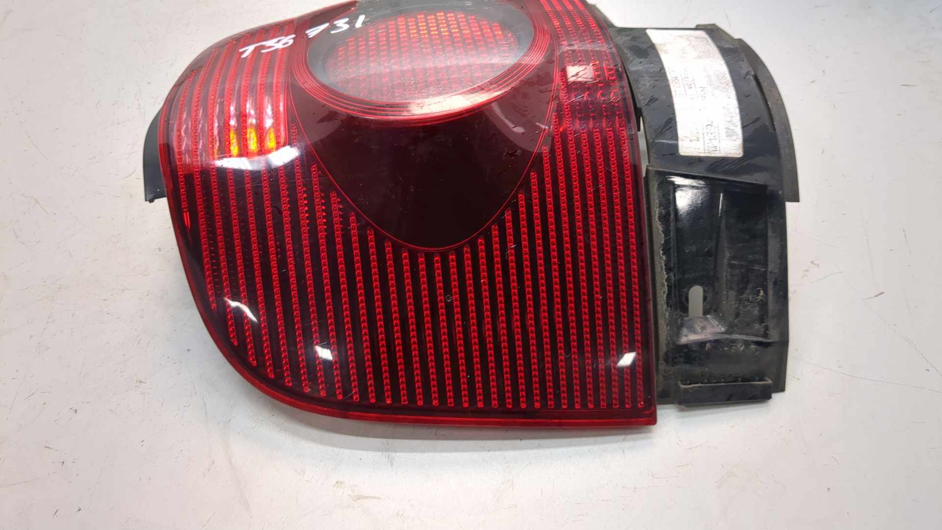 Фонарь задний правый