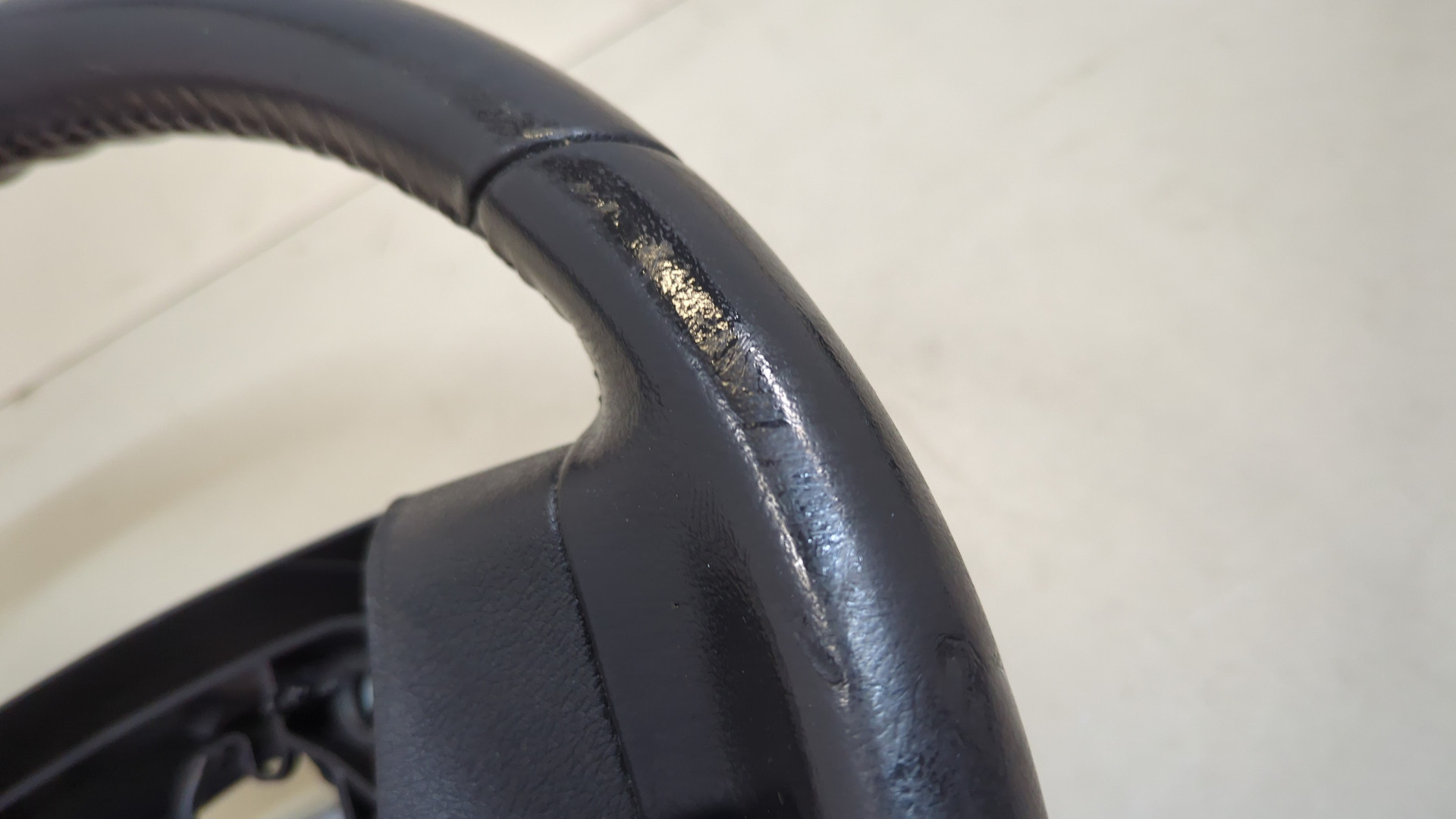 Рулевое колесо (руль)