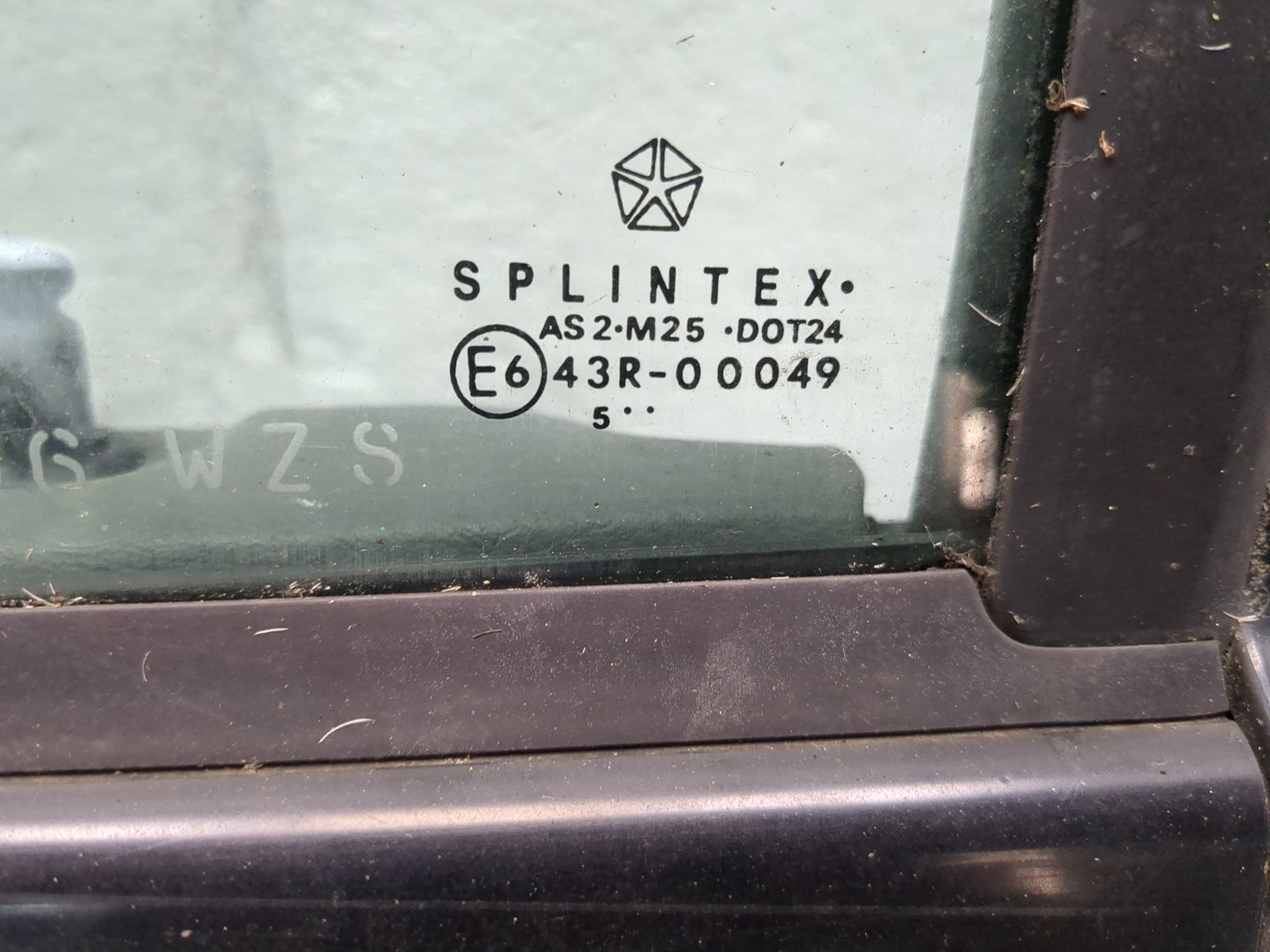 Дверь передняя левая