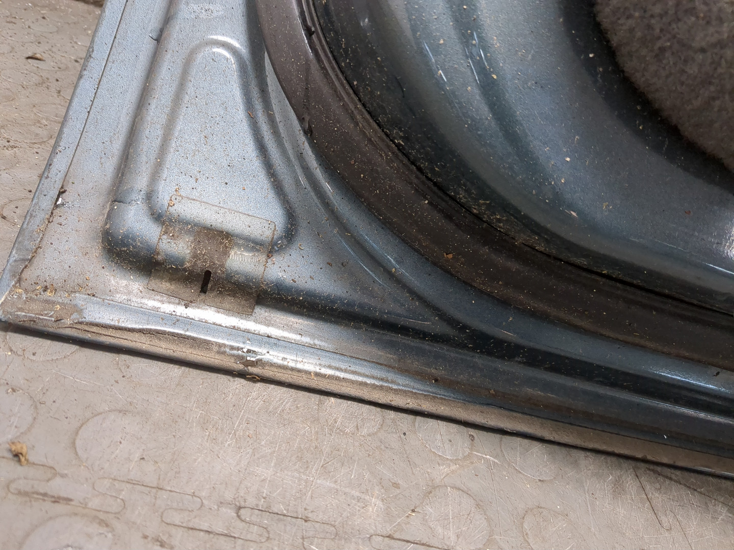 Дверь передняя левая