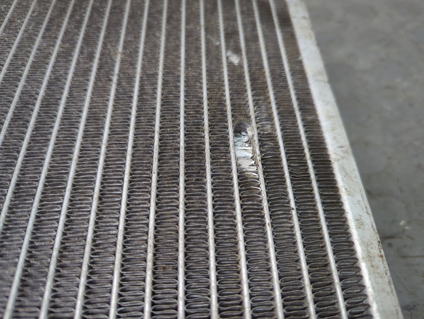 Радиатор охлаждения двигателя основной