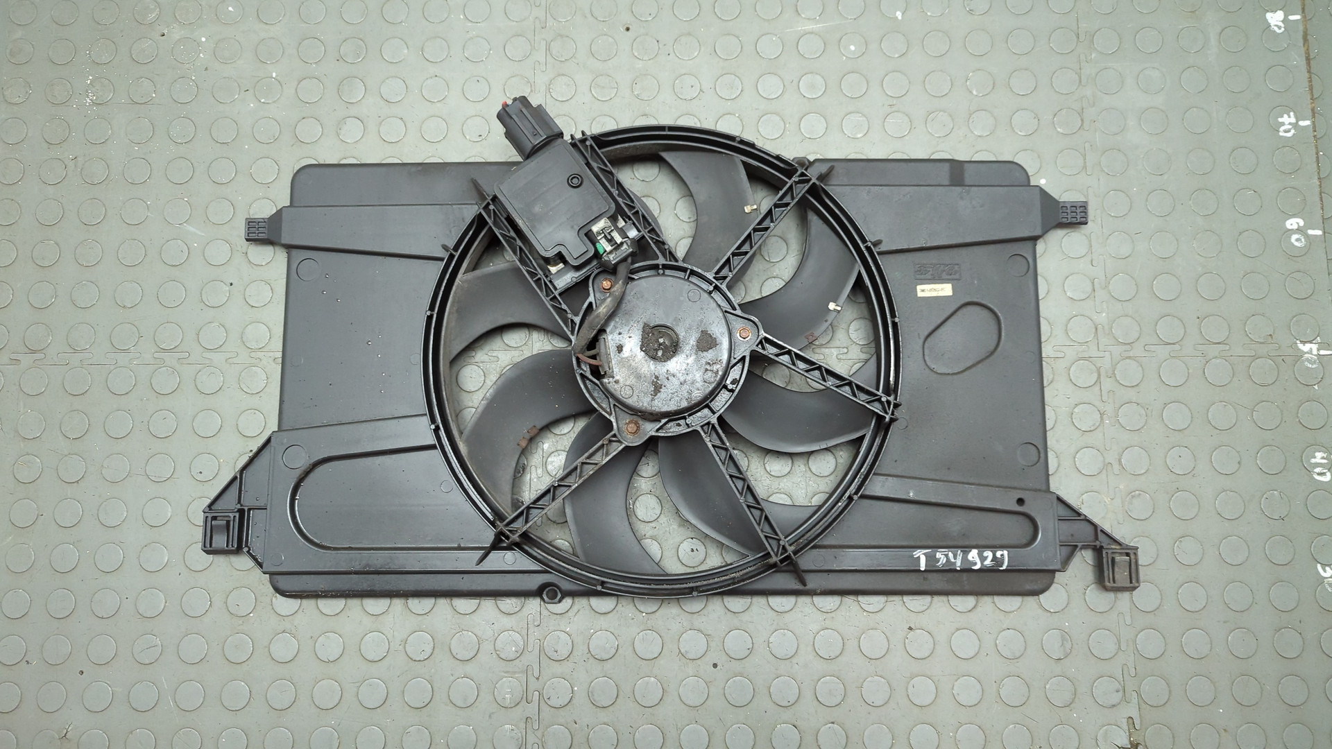 Вентилятор радиатора