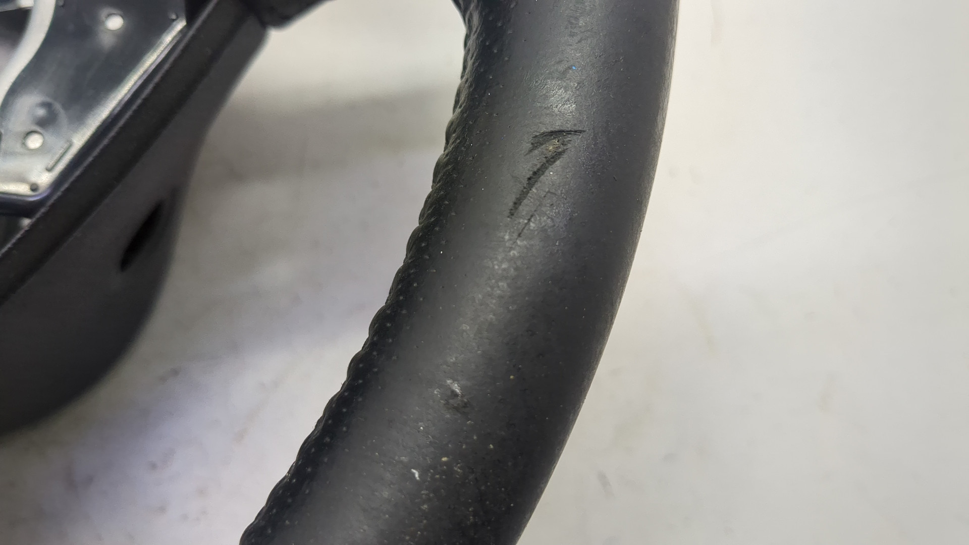 Рулевое колесо (руль)