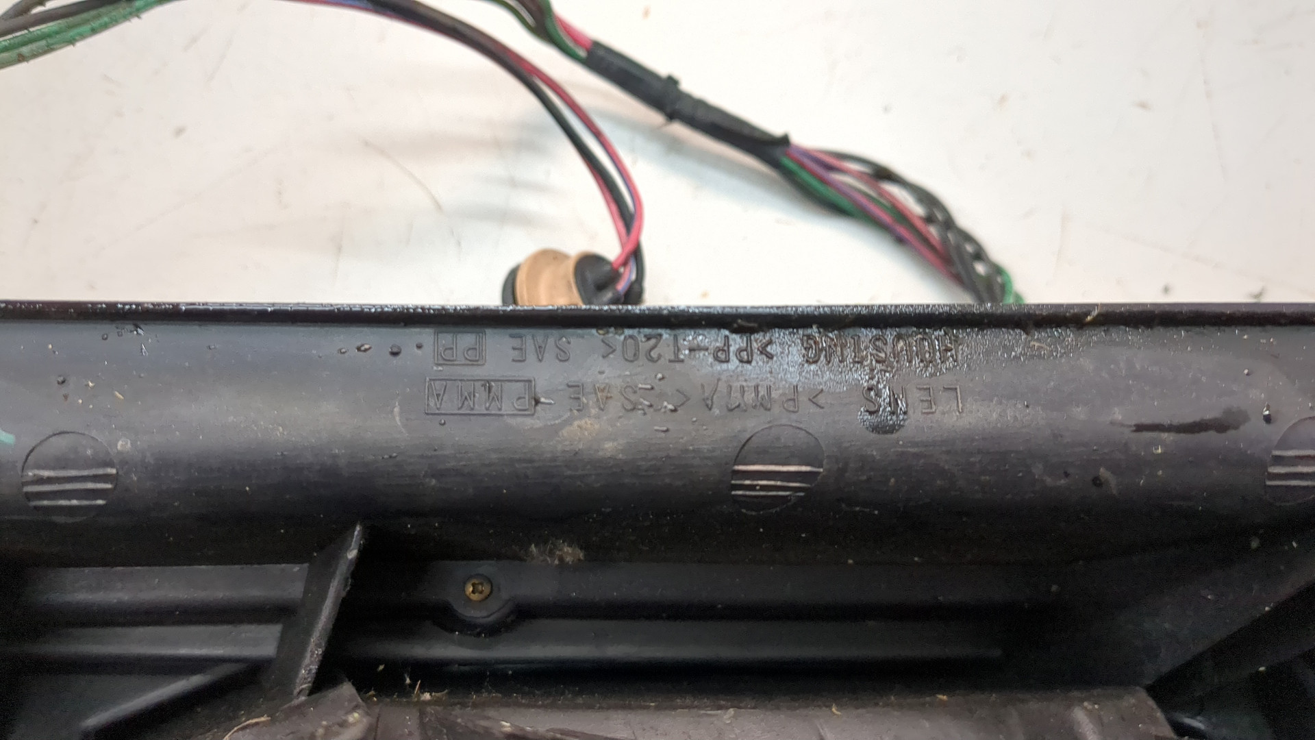 Фонарь задний левый