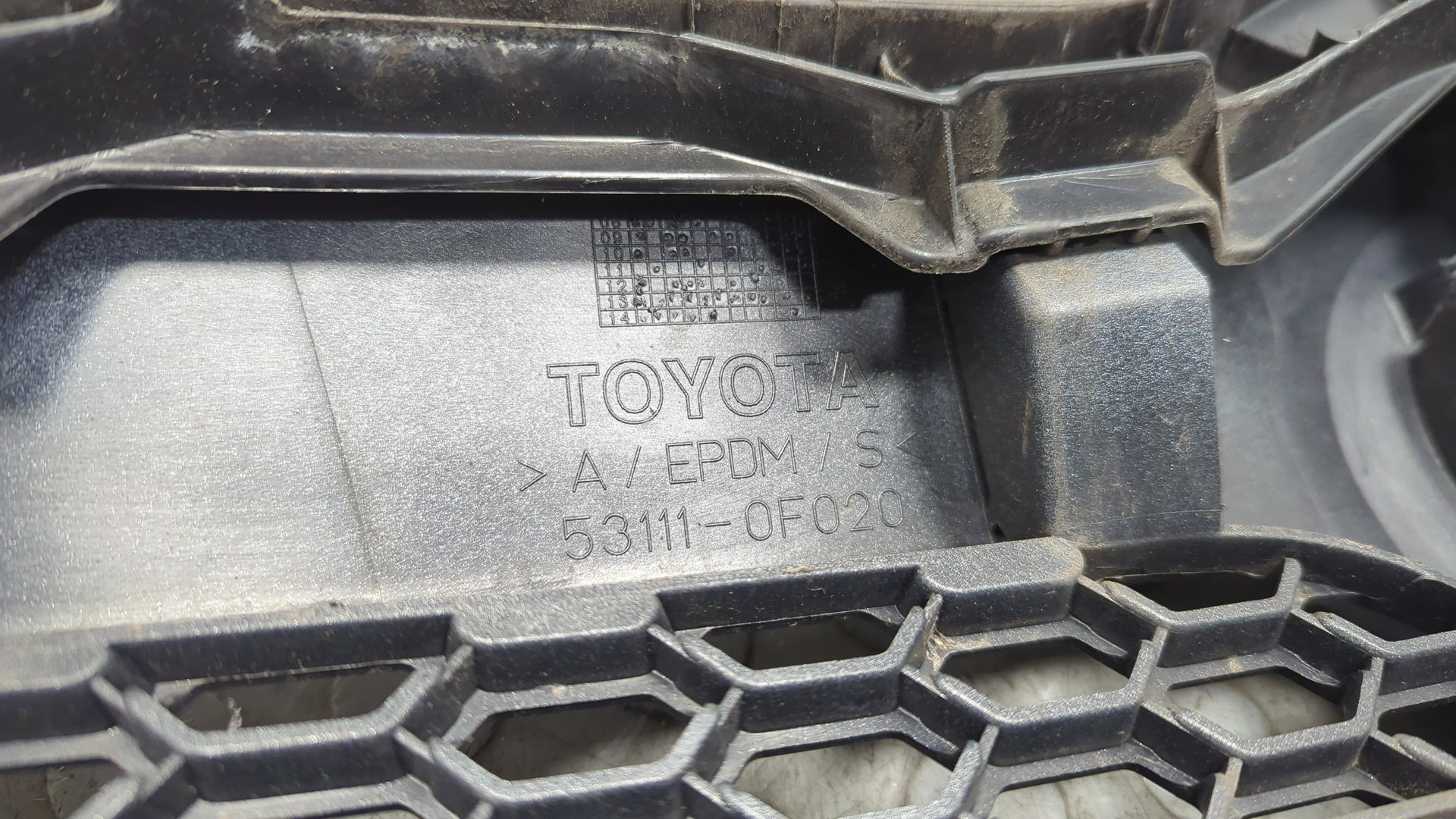 Решетка радиатора