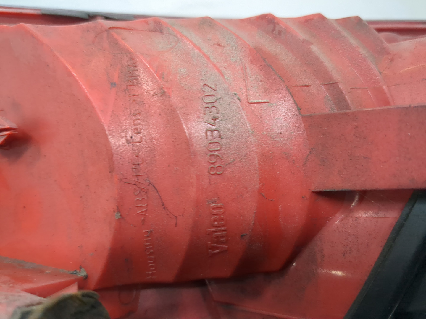 Фонарь задний левый