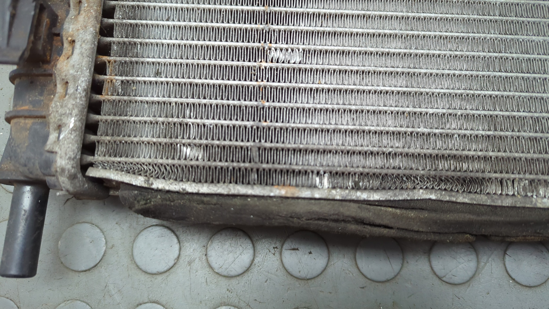 Радиатор охлаждения двигателя основной