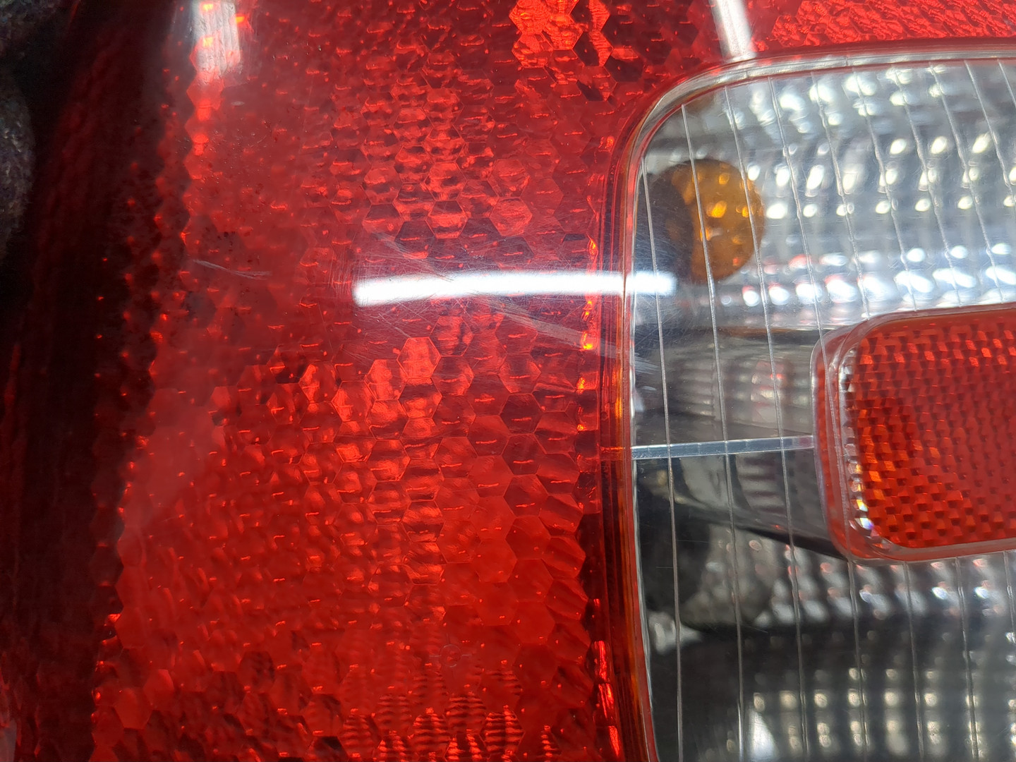 Фонарь задний левый