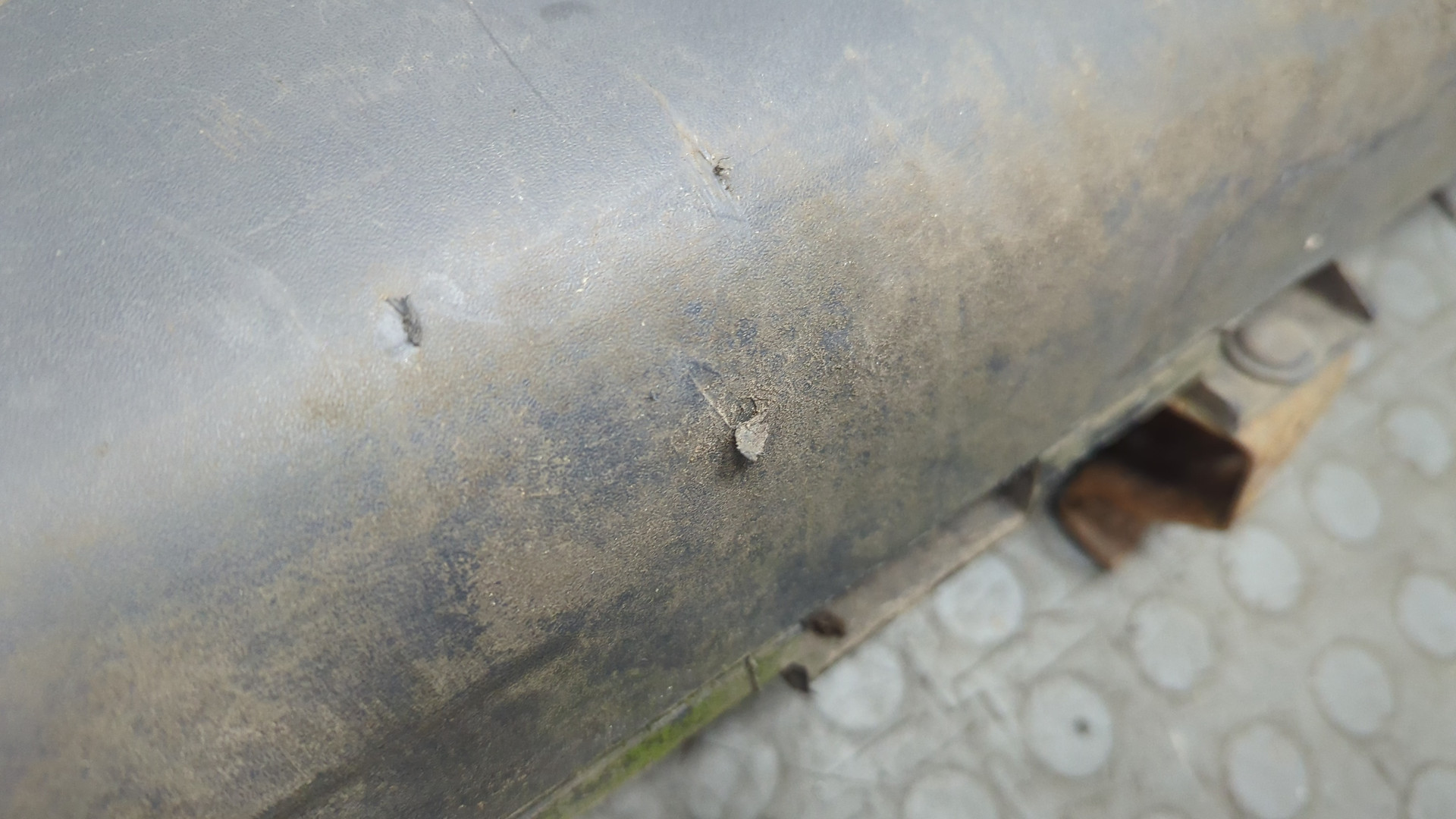 Бампер задний