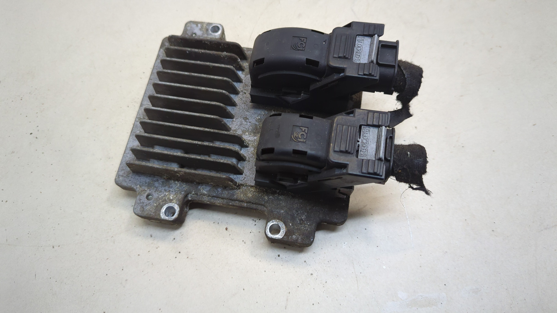 Блок управления двигателем