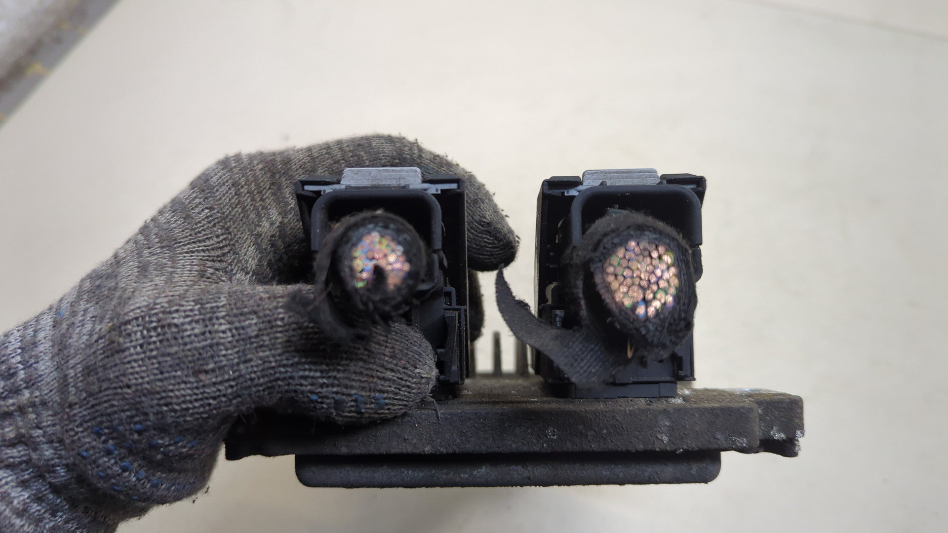 Блок управления двигателем