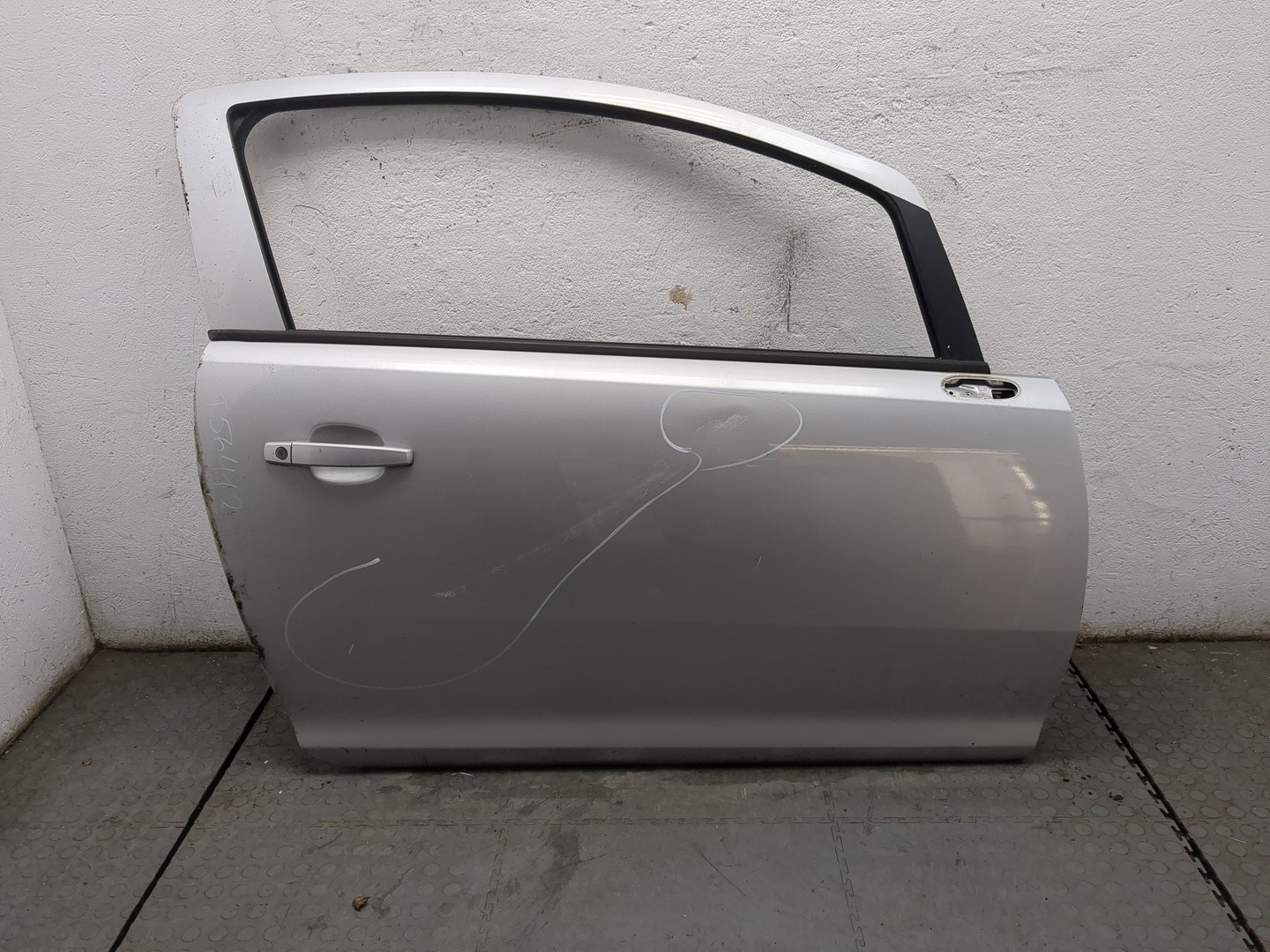 Дверь передняя правая