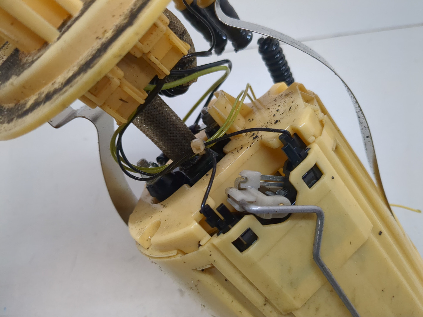 Насос топливный электрический