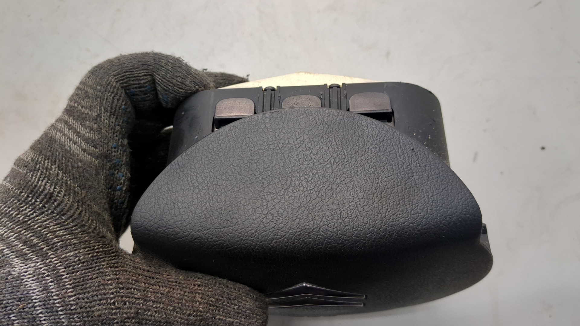 Подушка безопасности в рулевое колесо