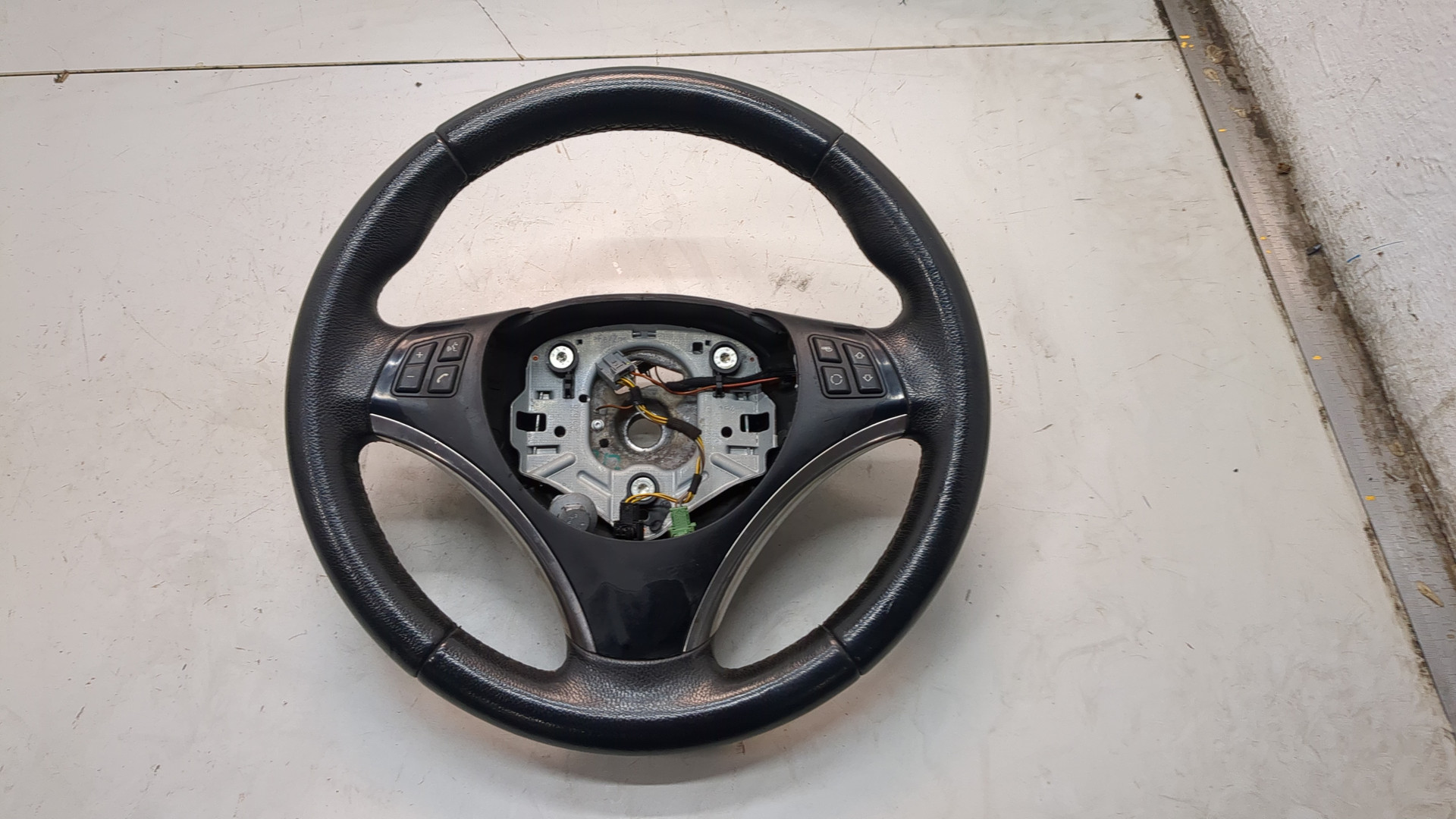 Рулевое колесо (руль)