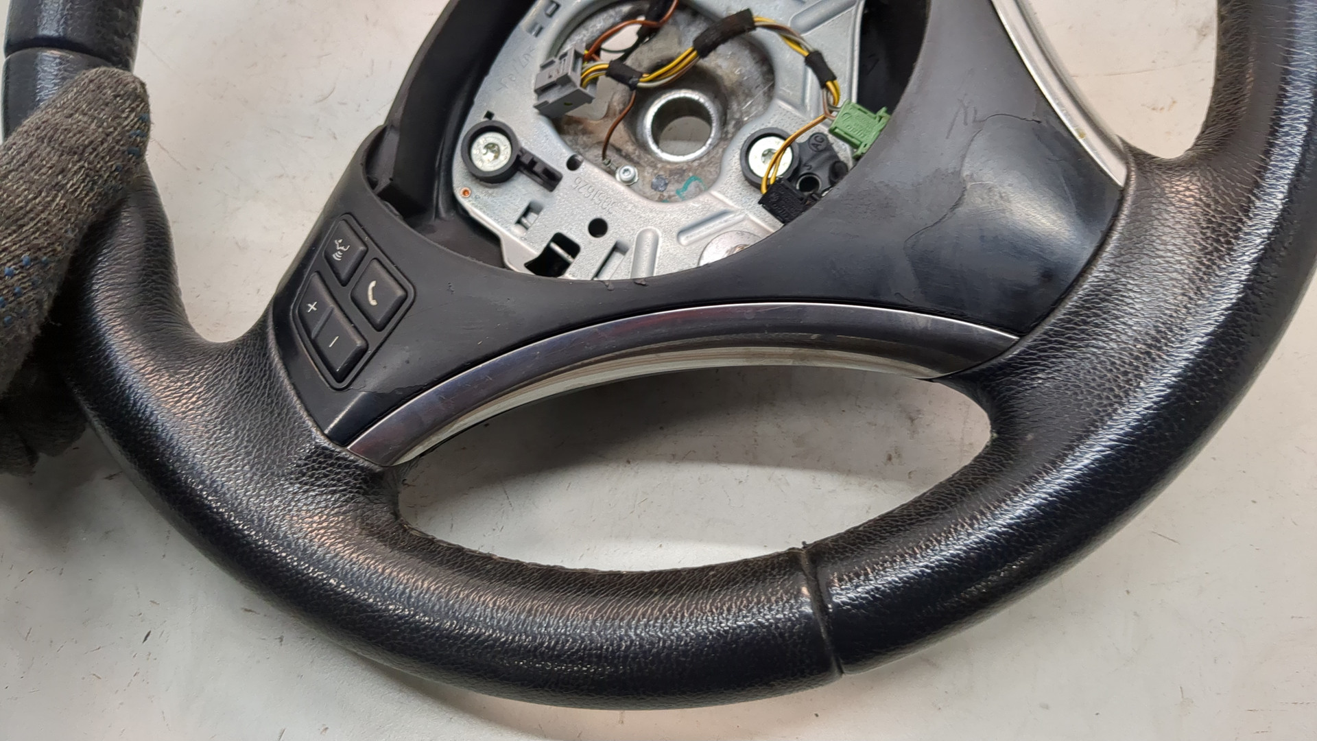 Рулевое колесо (руль)