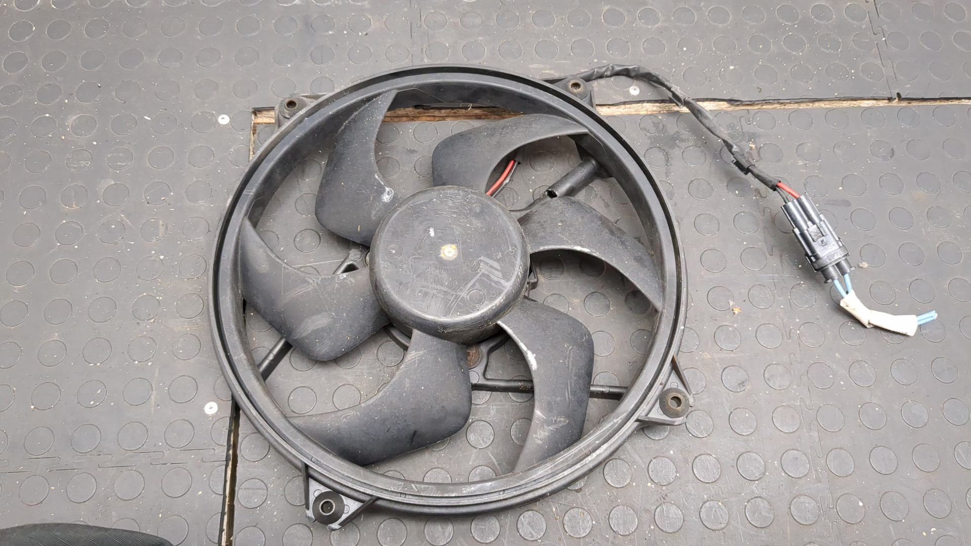 Вентилятор радиатора