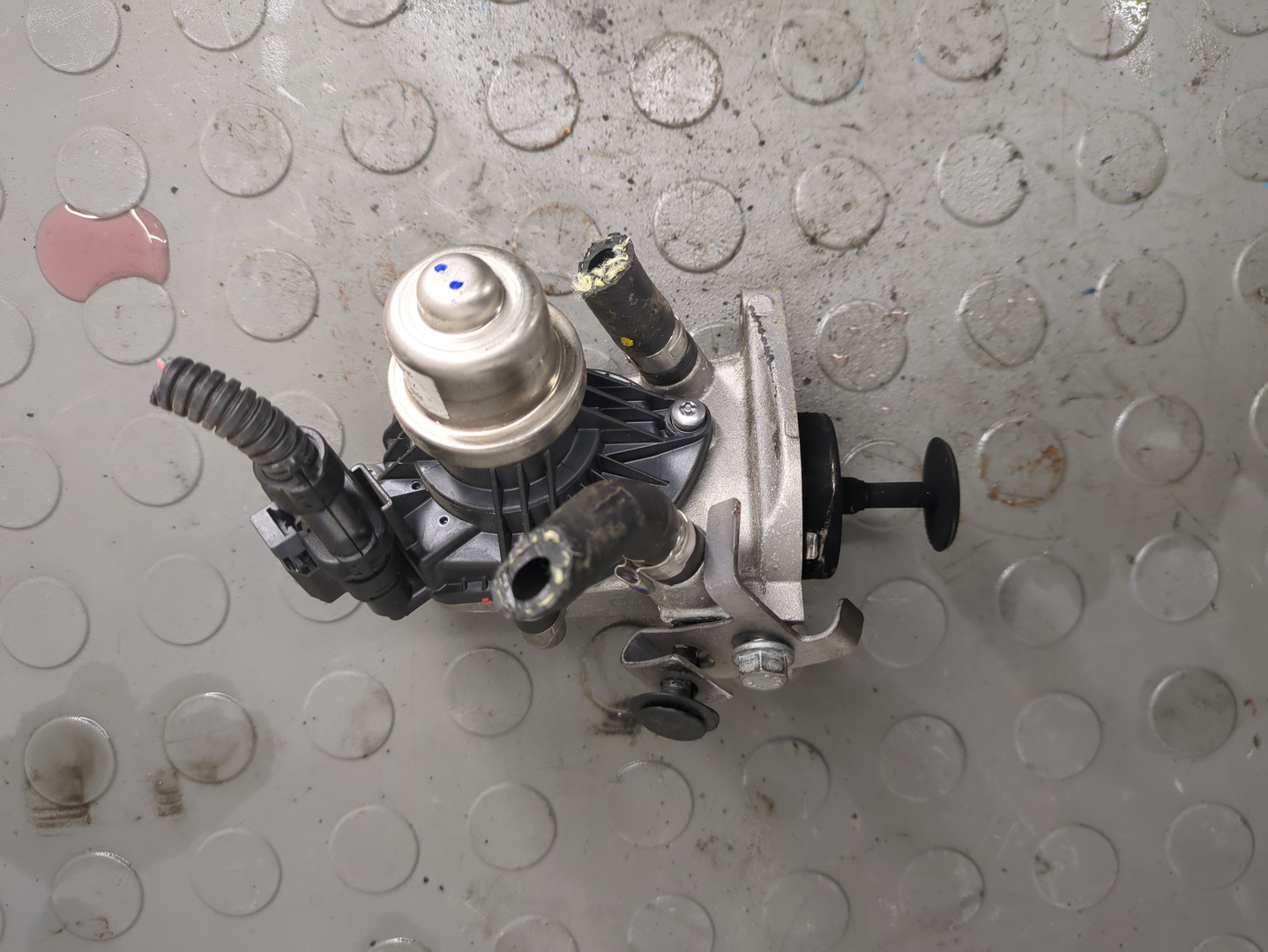 Клапан рециркуляции выхлопных газов (EGR)