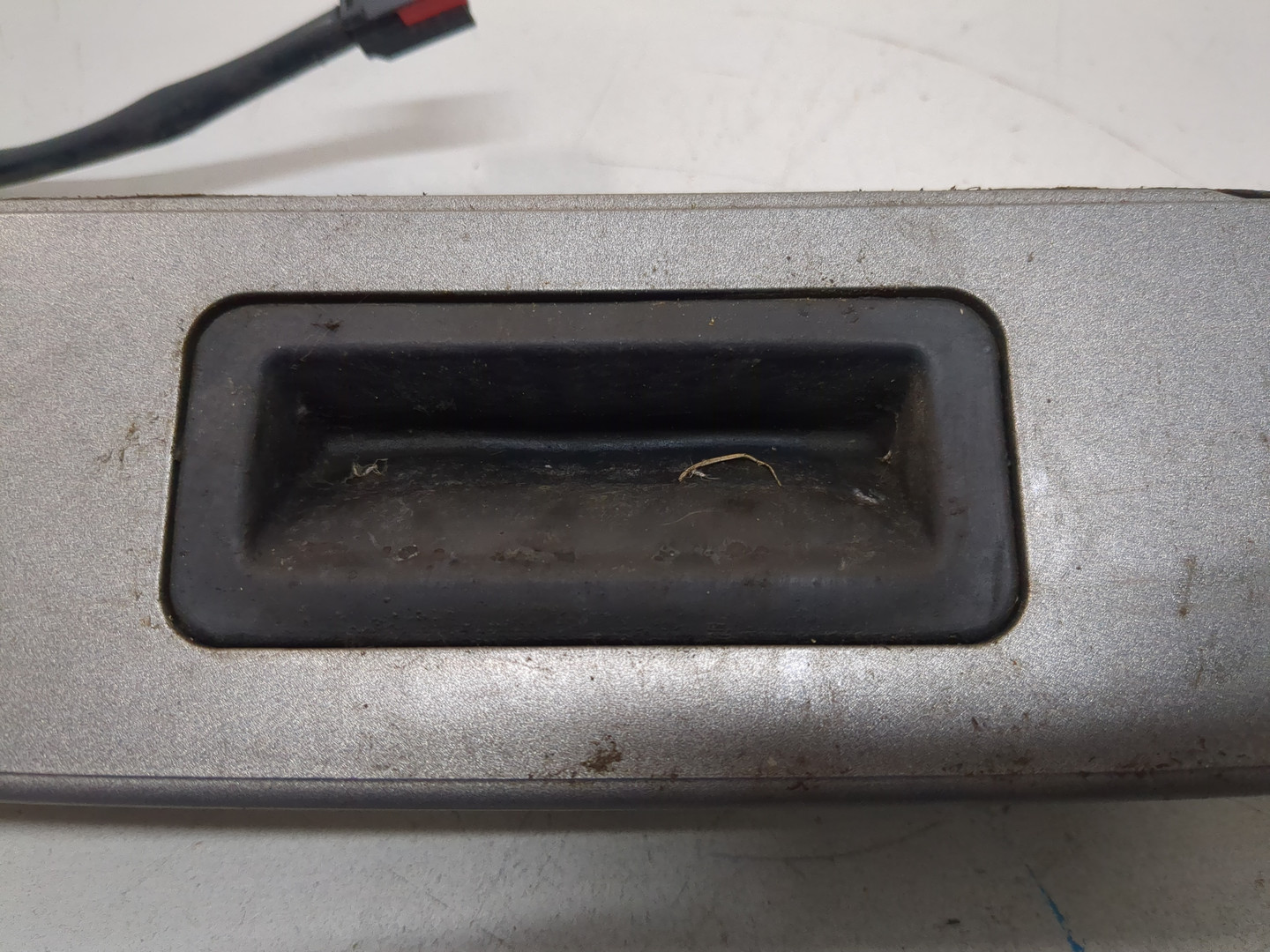 Накладка крышки багажника