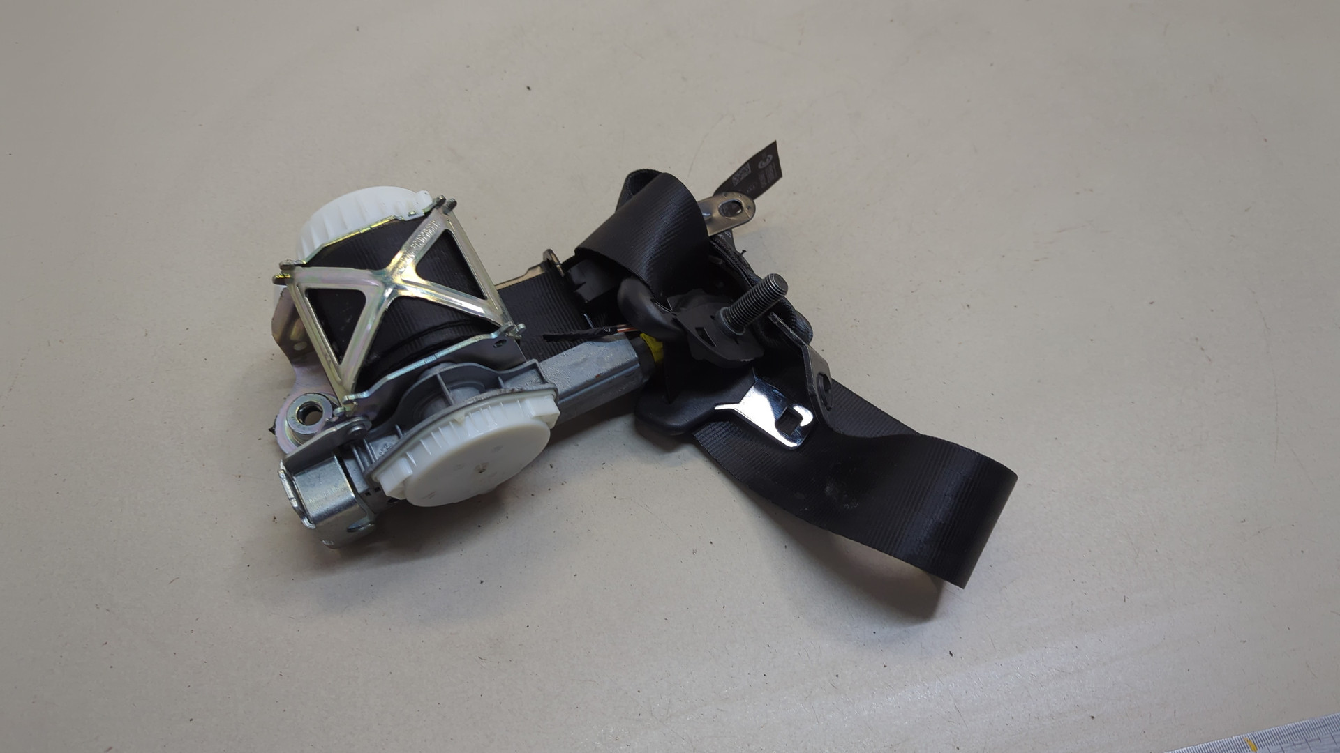 Ремень безопасности