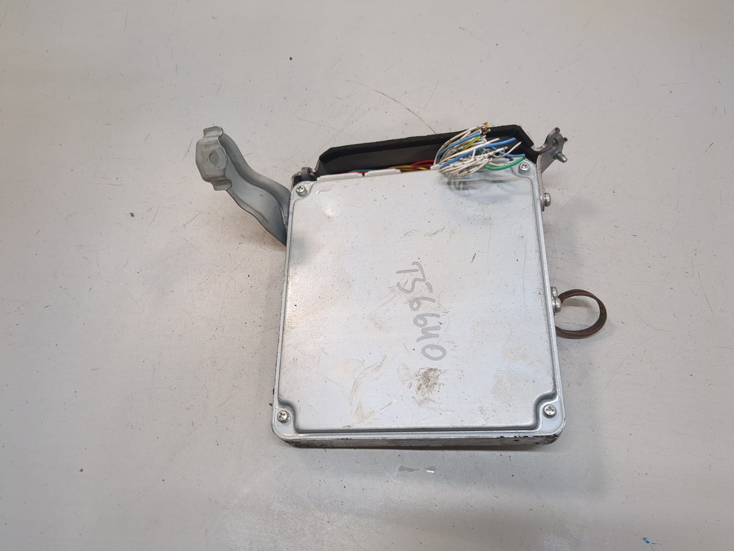 Блок управления двигателем