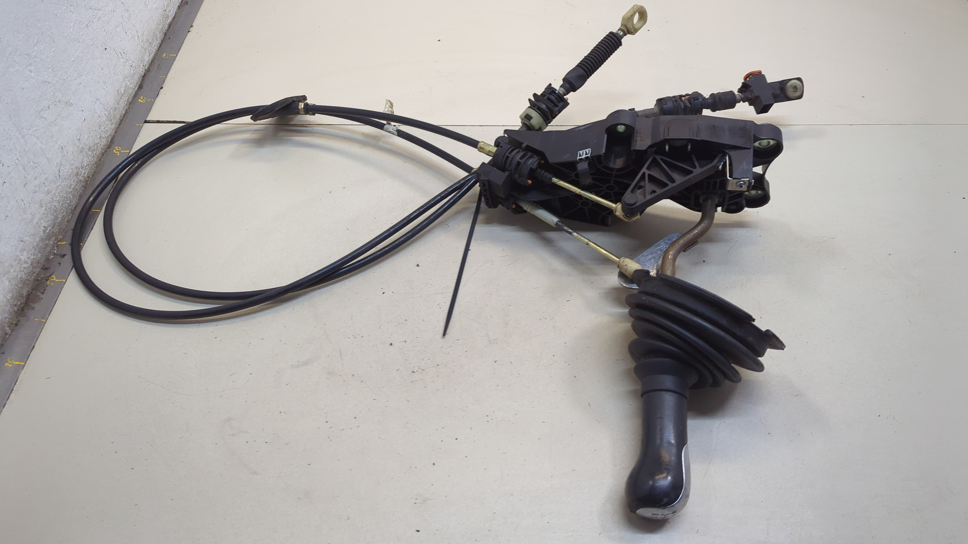 Кулиса МКПП / АКПП