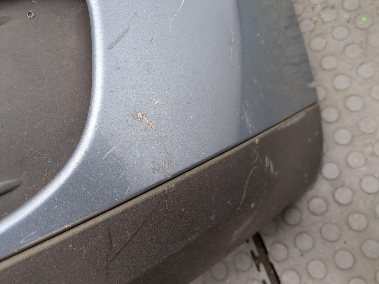 Бампер передний