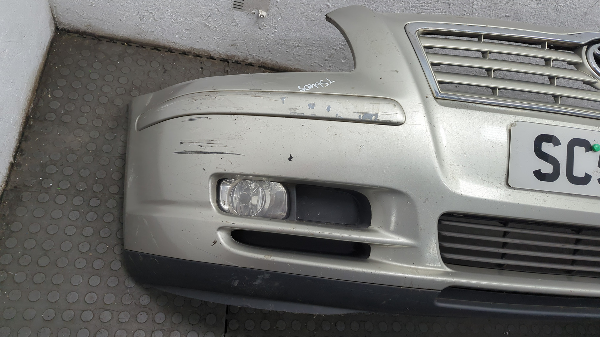 Бампер передний