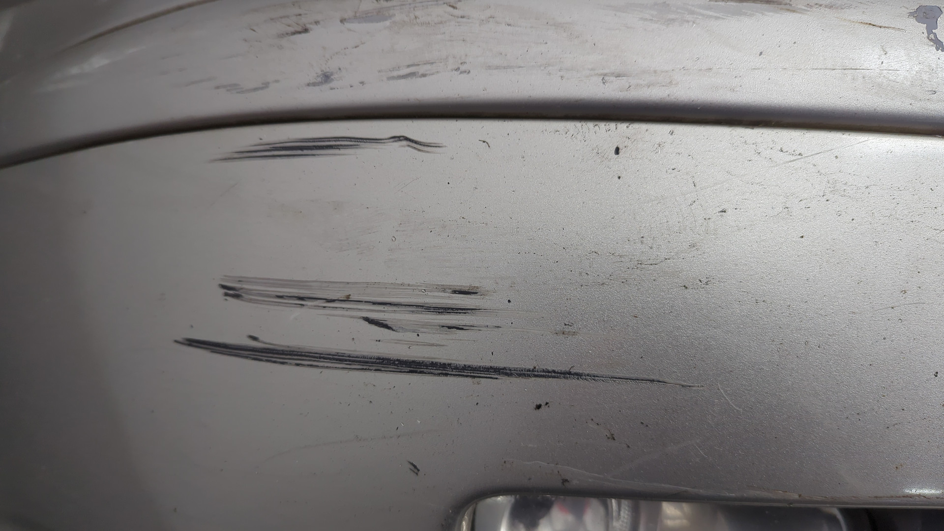 Бампер передний