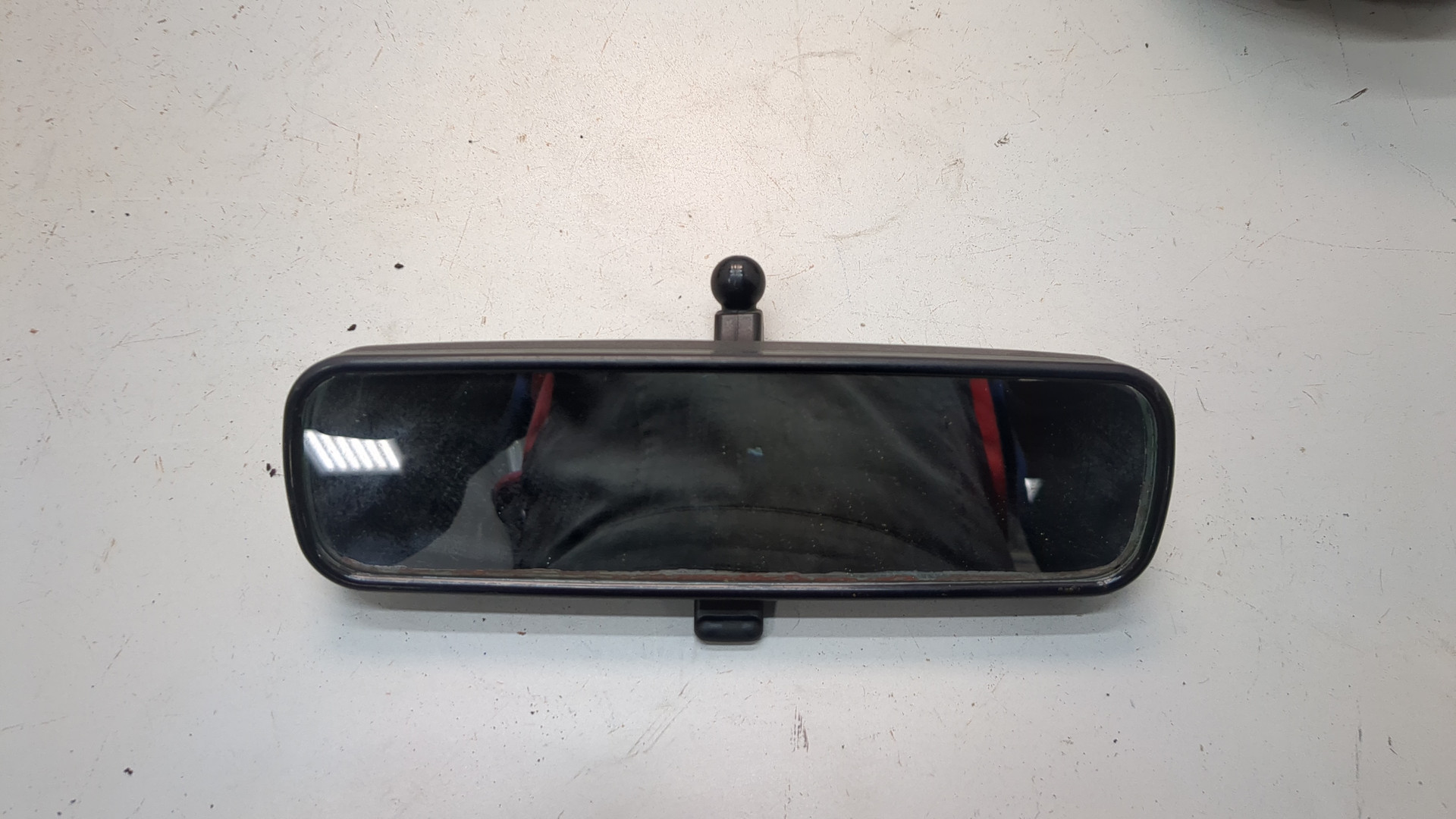 Зеркало заднего вида