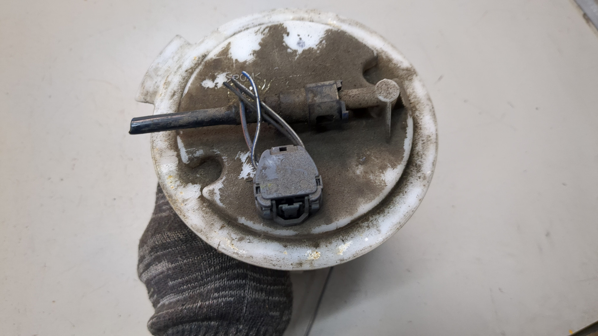 Насос топливный электрический