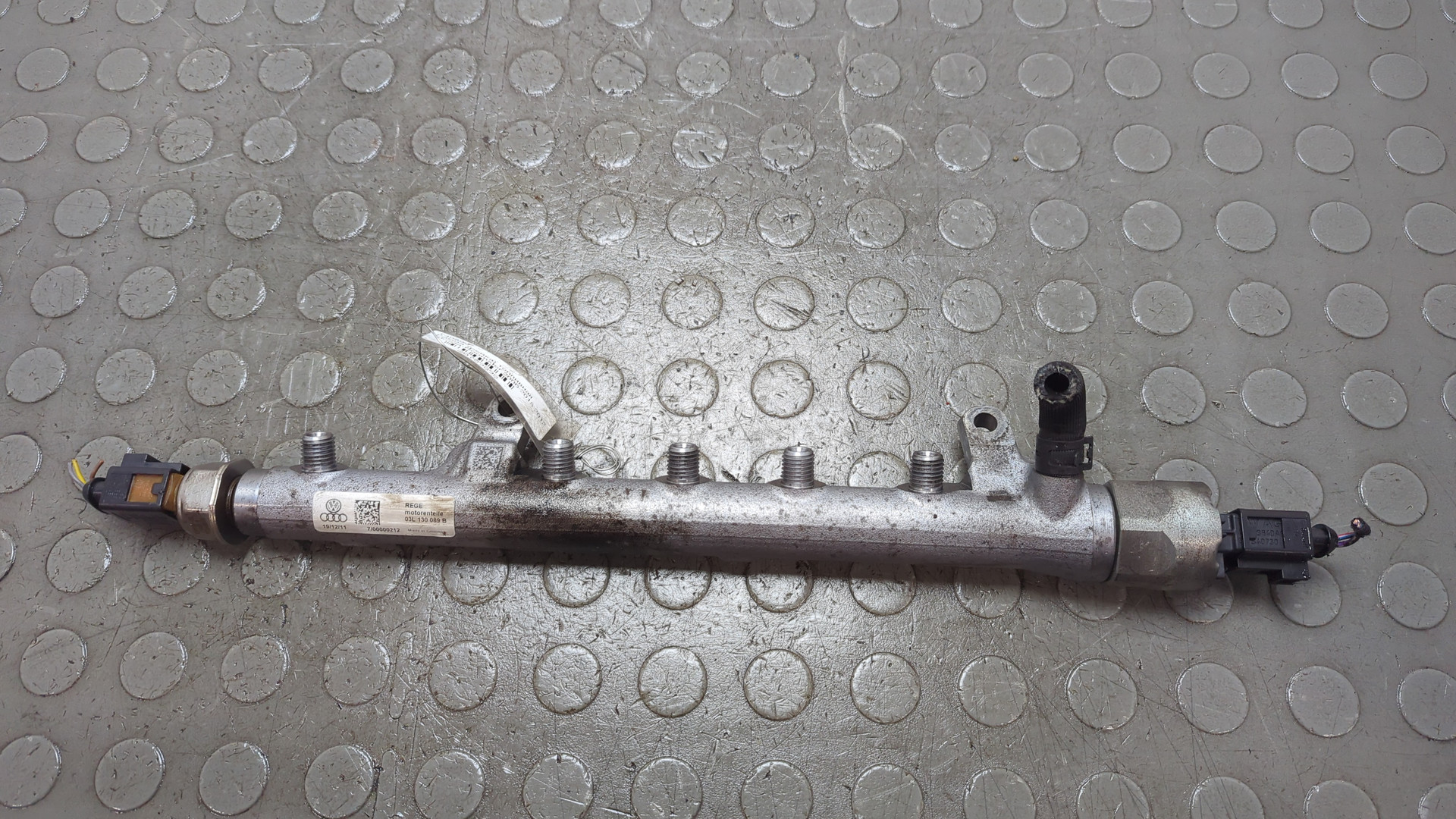 Рейка топливная (рампа)