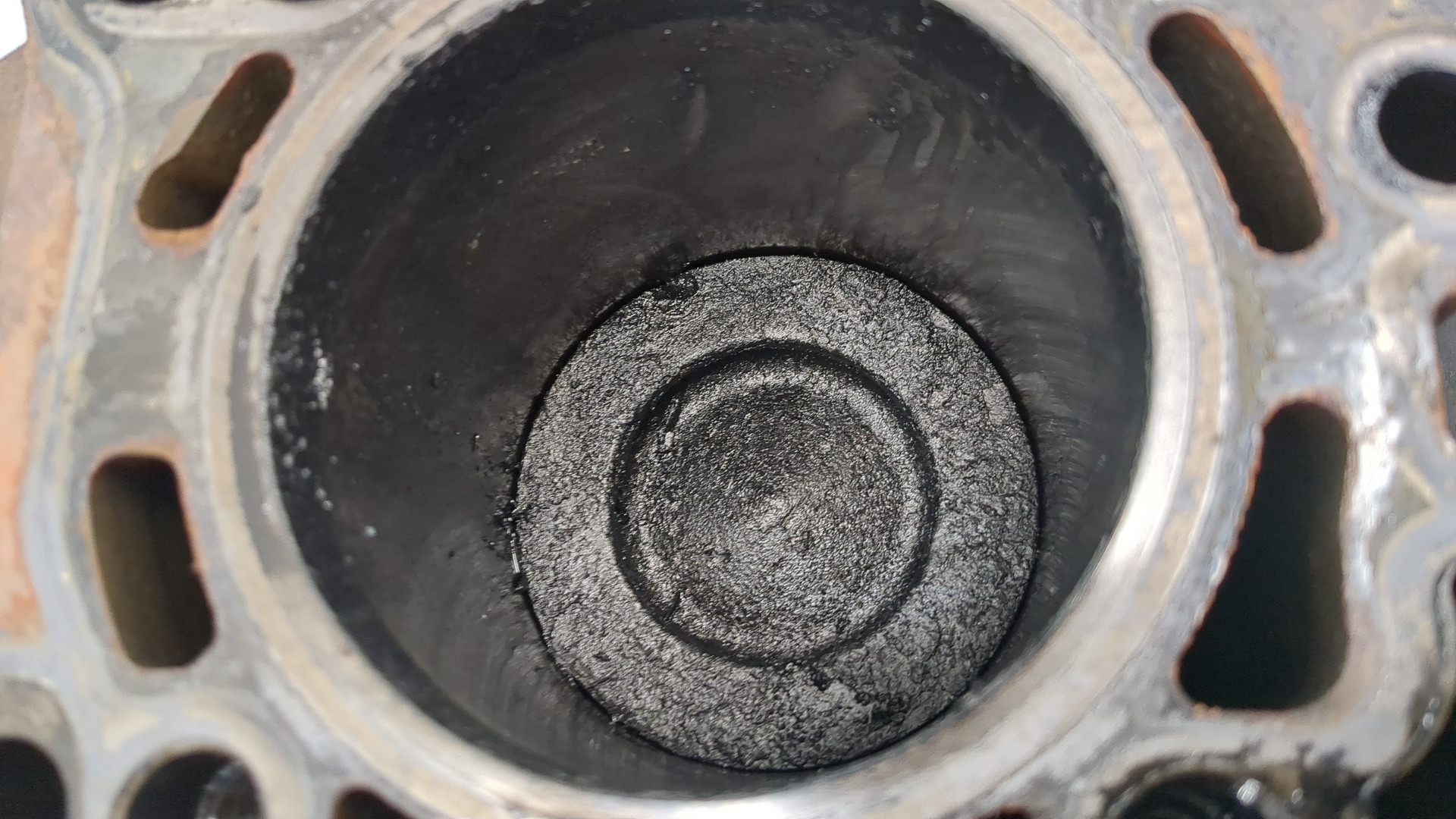 Блок двигателя