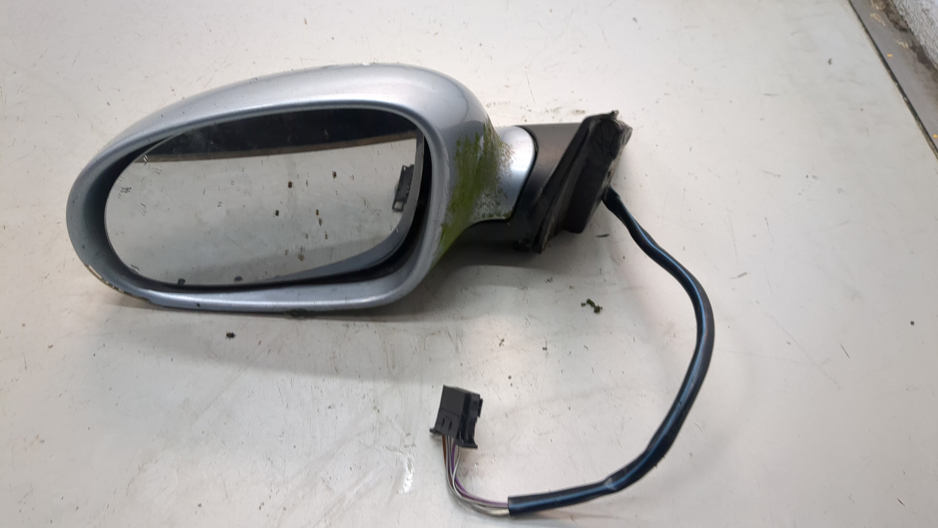 Зеркало левое электрическое