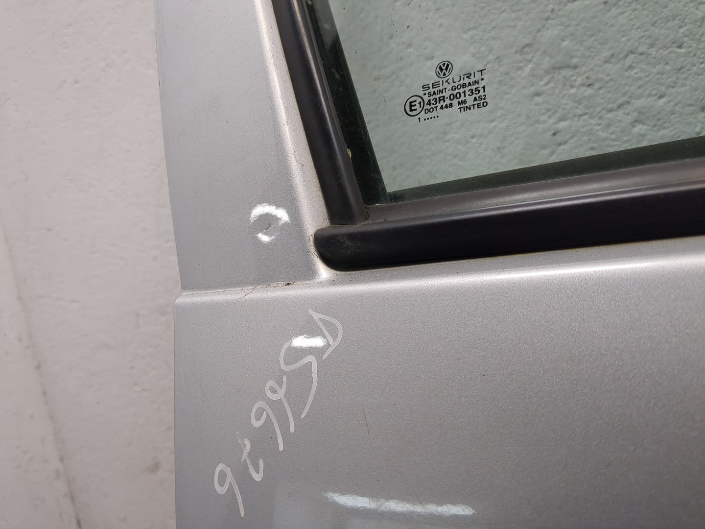 Дверь передняя правая