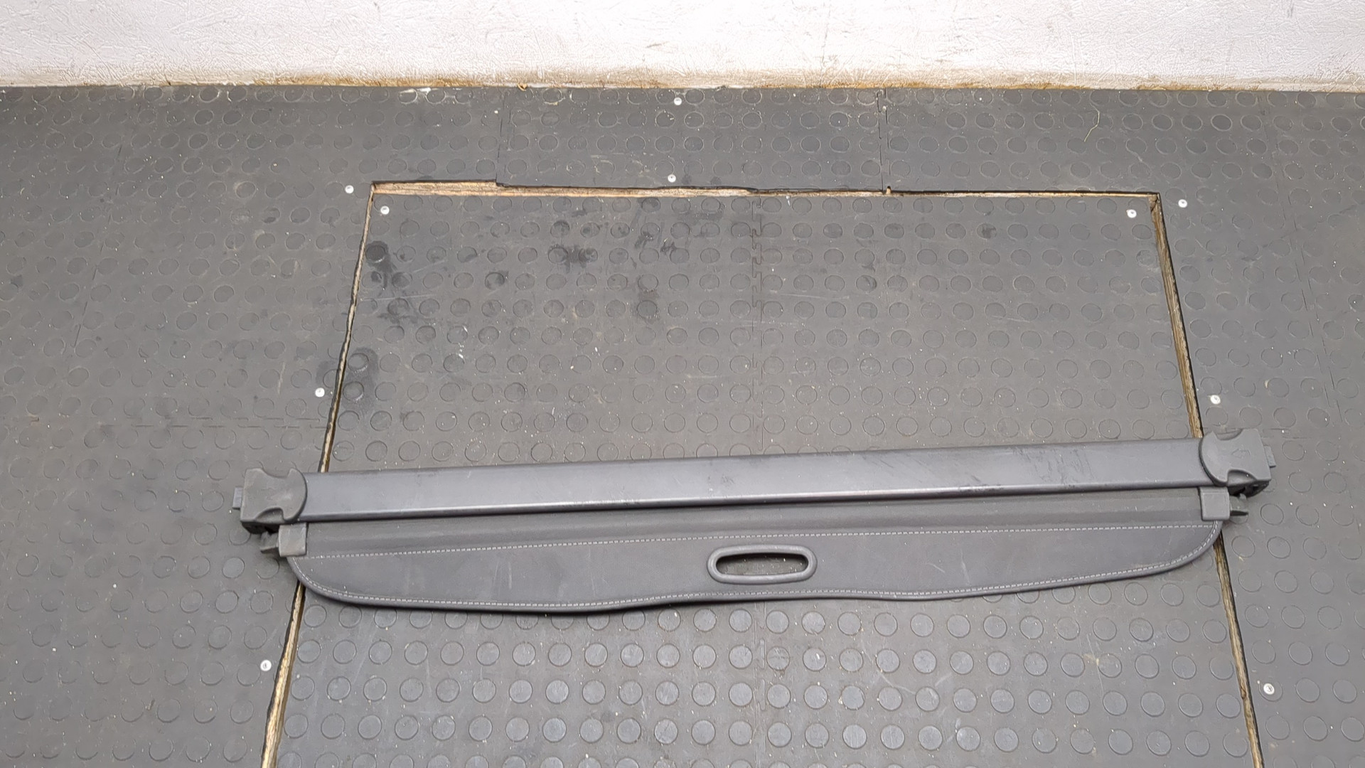 Шторка багажника