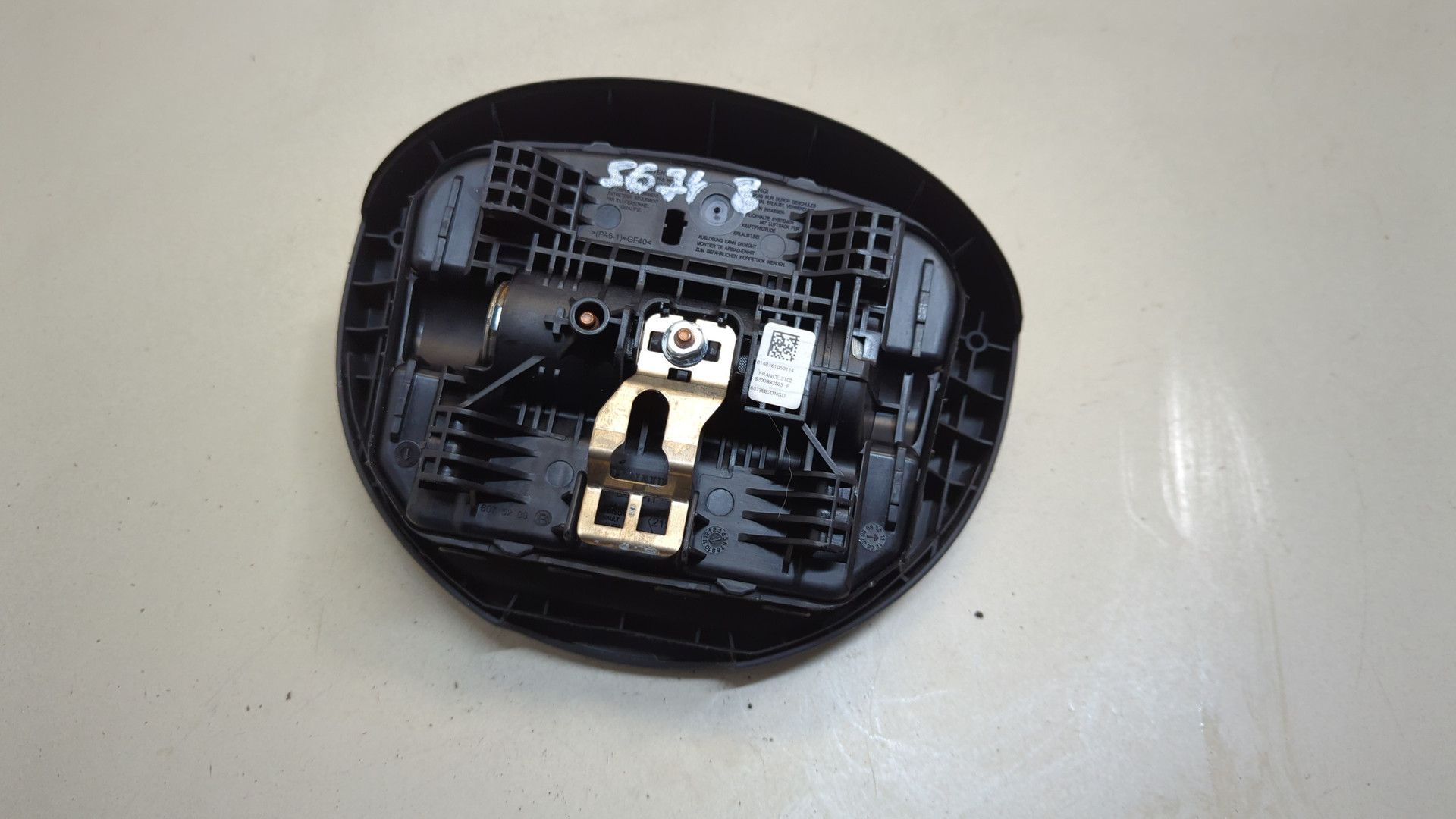 Подушка безопасности в рулевое колесо