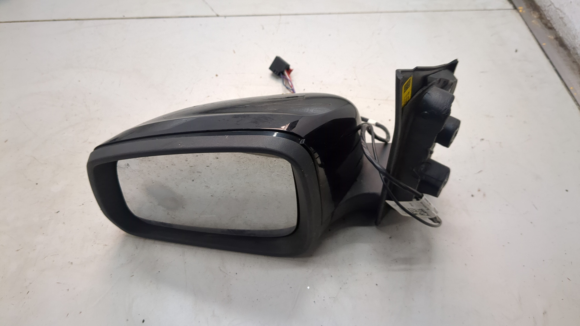 Зеркало левое электрическое