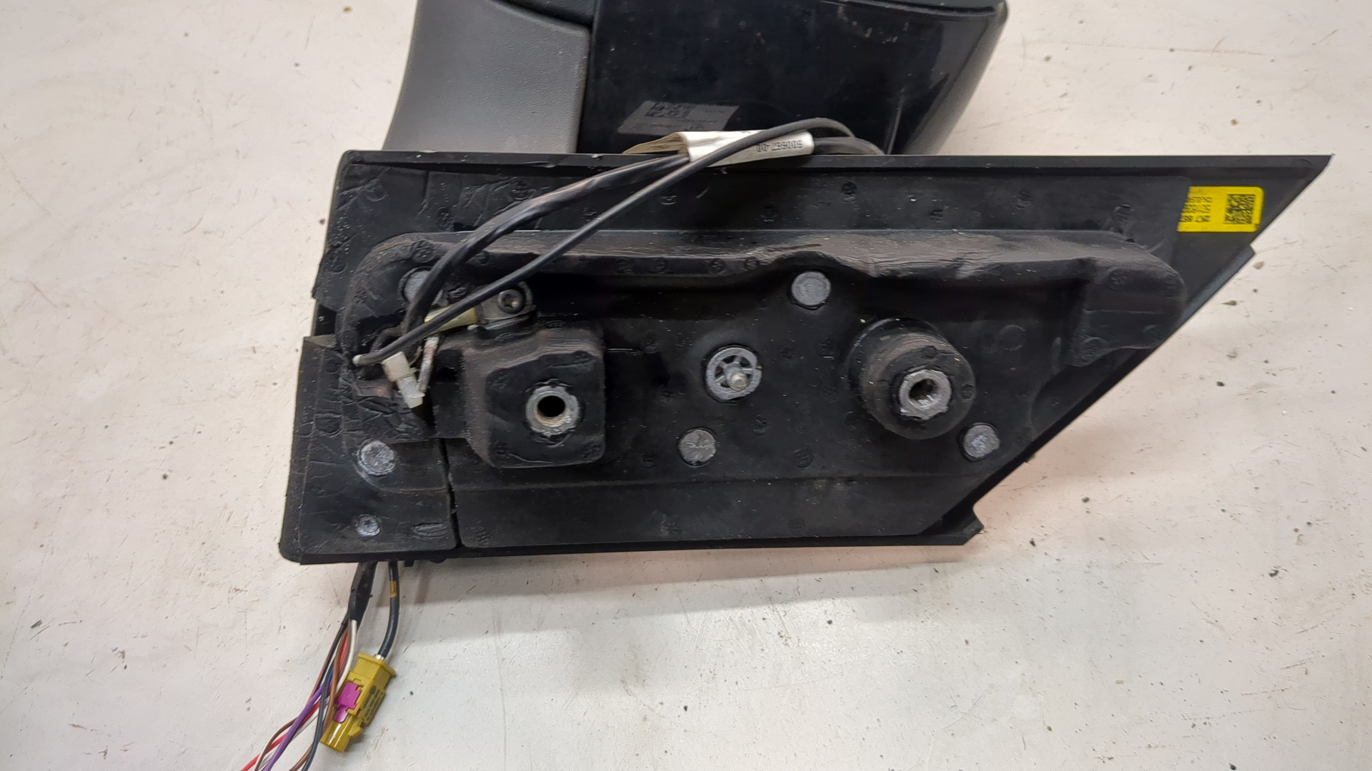 Зеркало левое электрическое